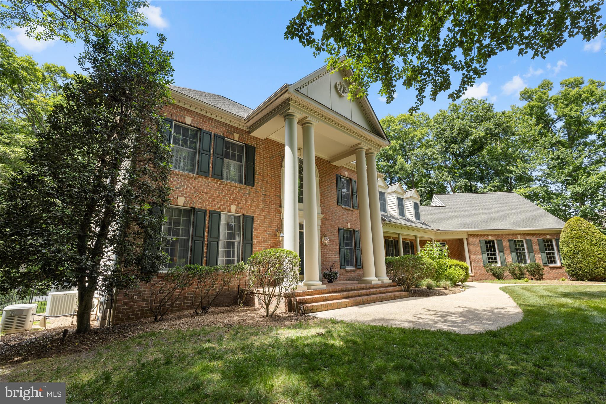 WINDSOR RIDGE - Residential