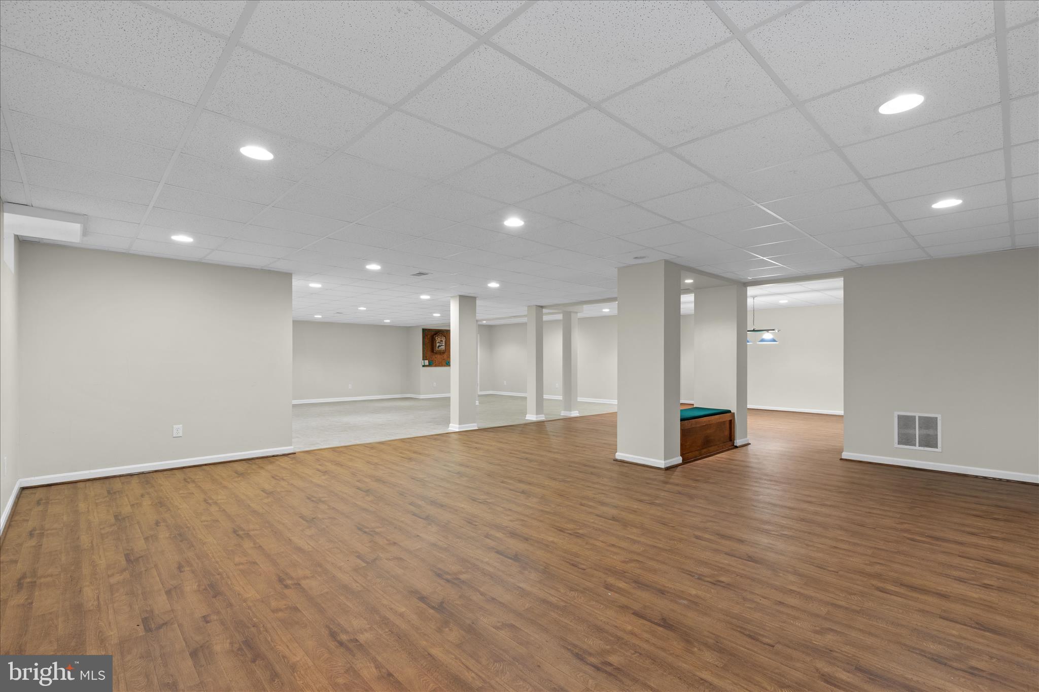 WINDSOR RIDGE - Residential