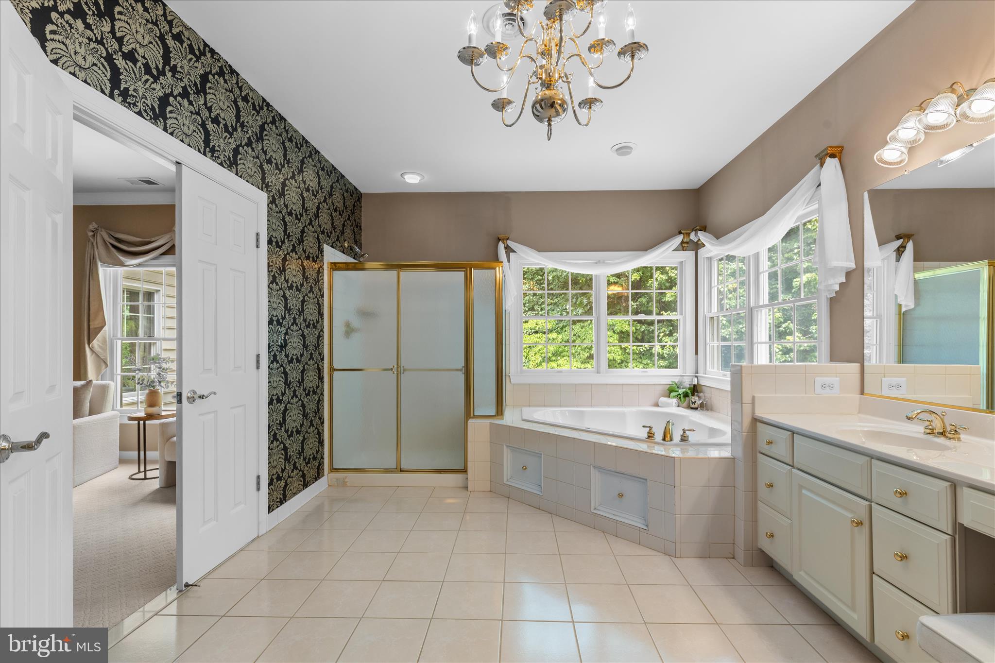 WINDSOR RIDGE - Residential