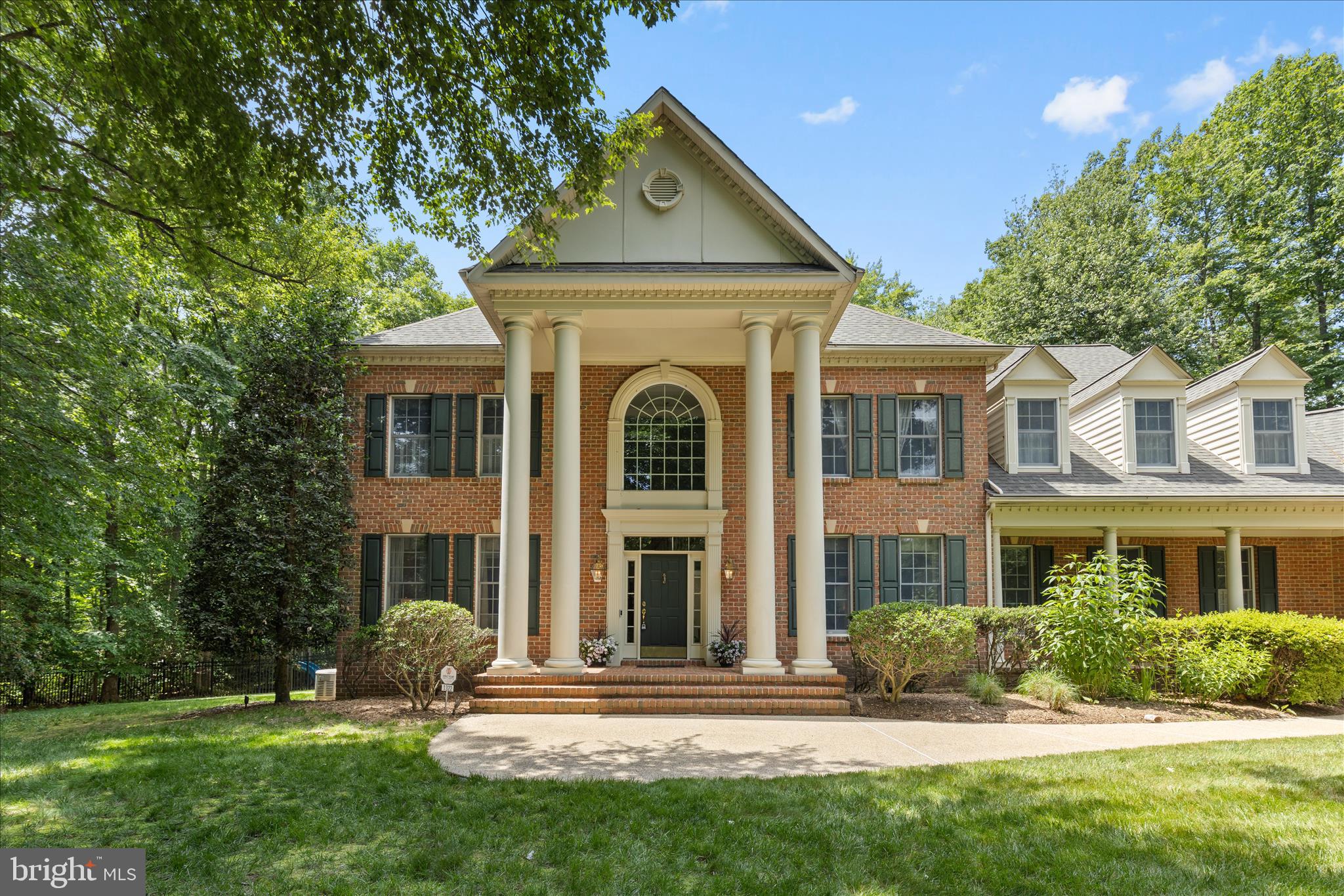 WINDSOR RIDGE - Residential