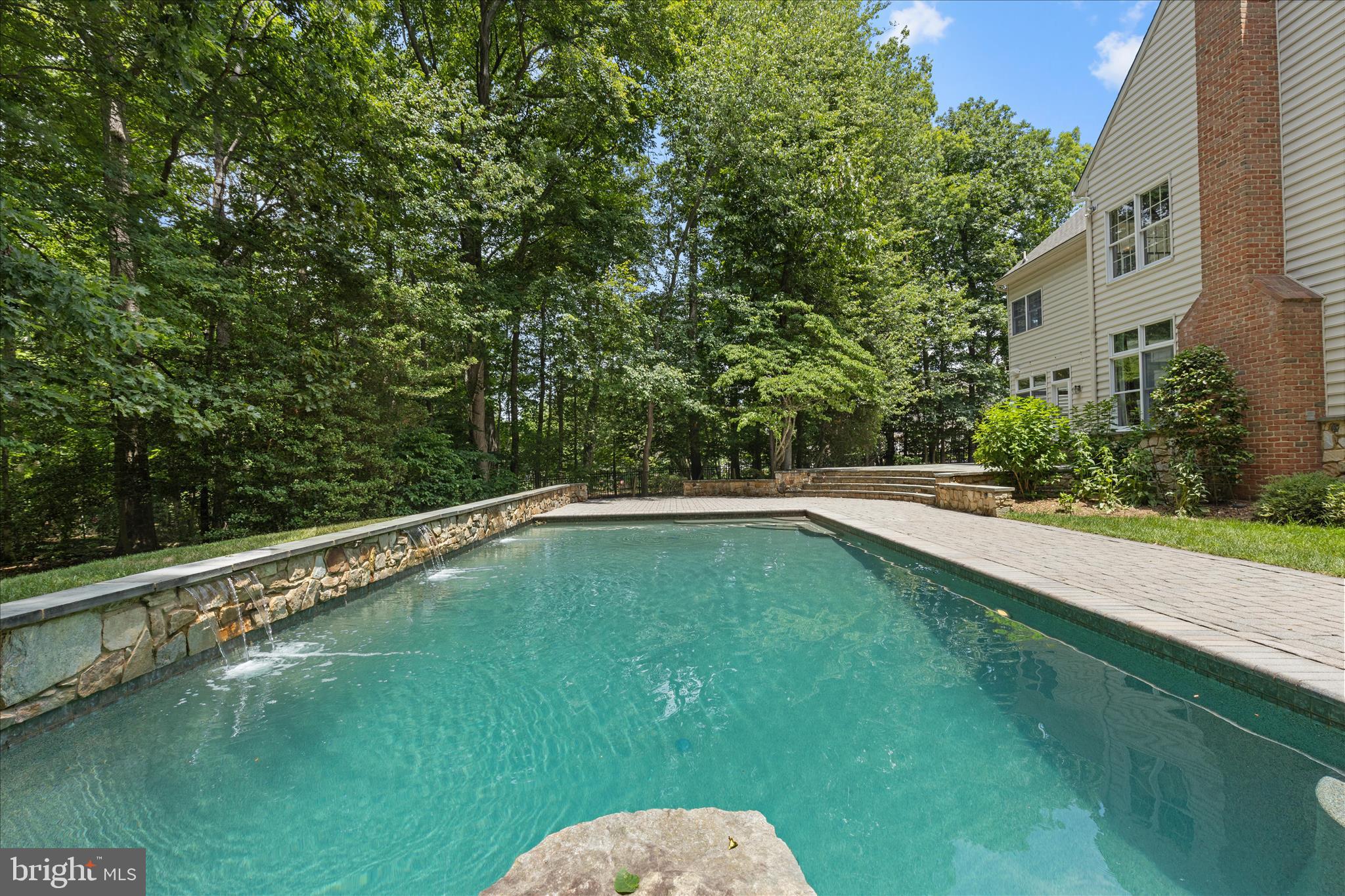 WINDSOR RIDGE - Residential