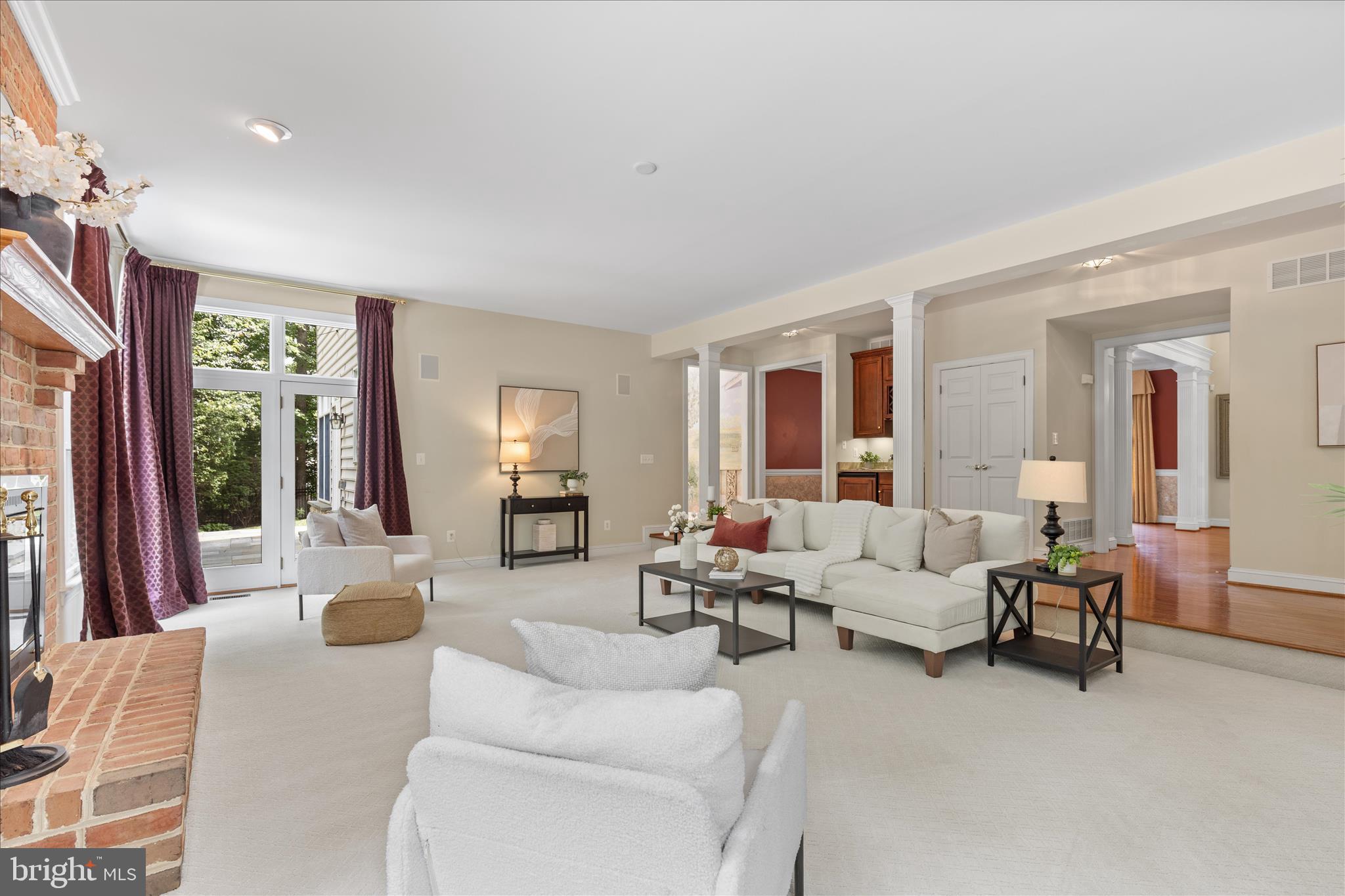 WINDSOR RIDGE - Residential