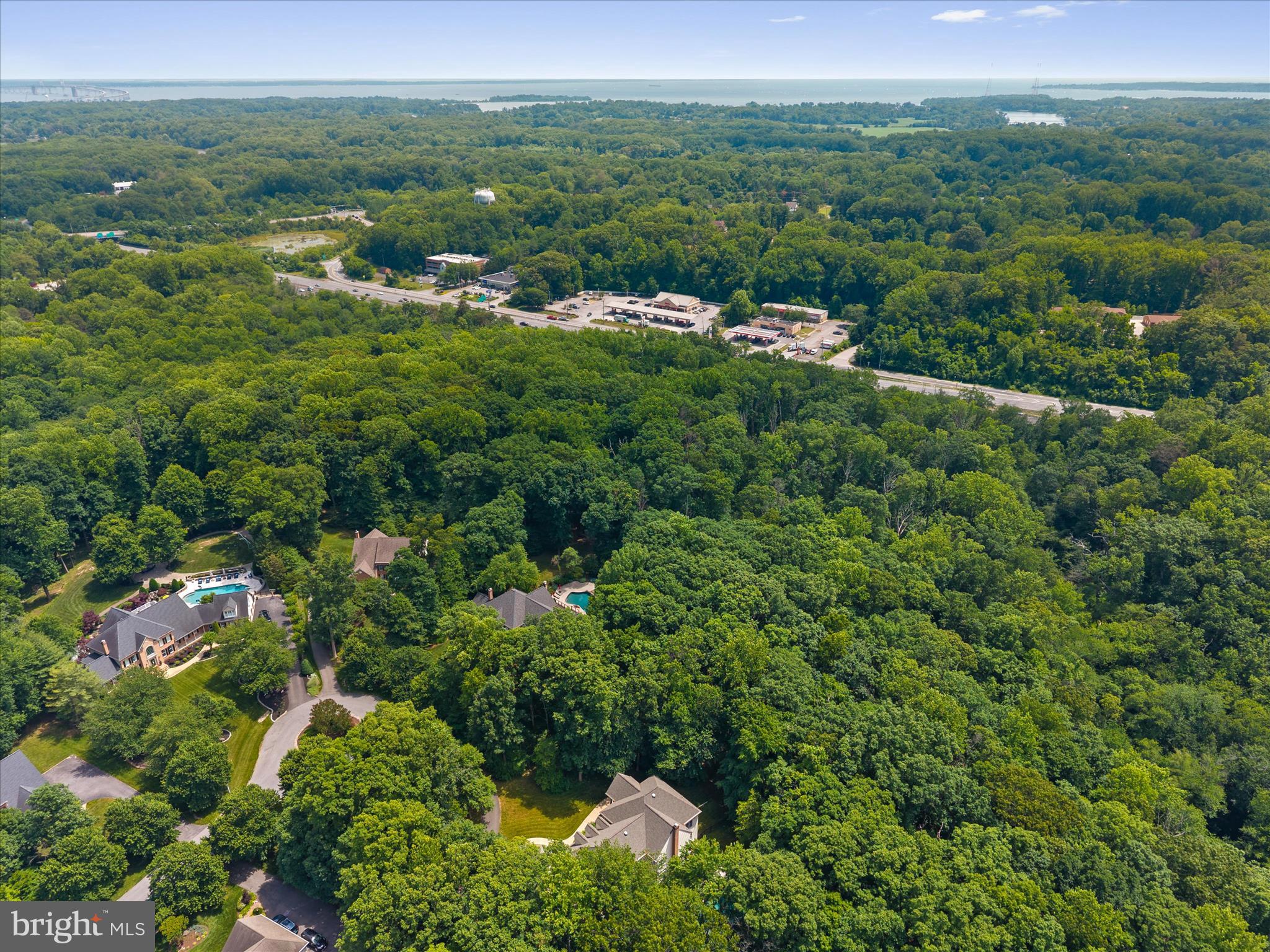 WINDSOR RIDGE - Residential