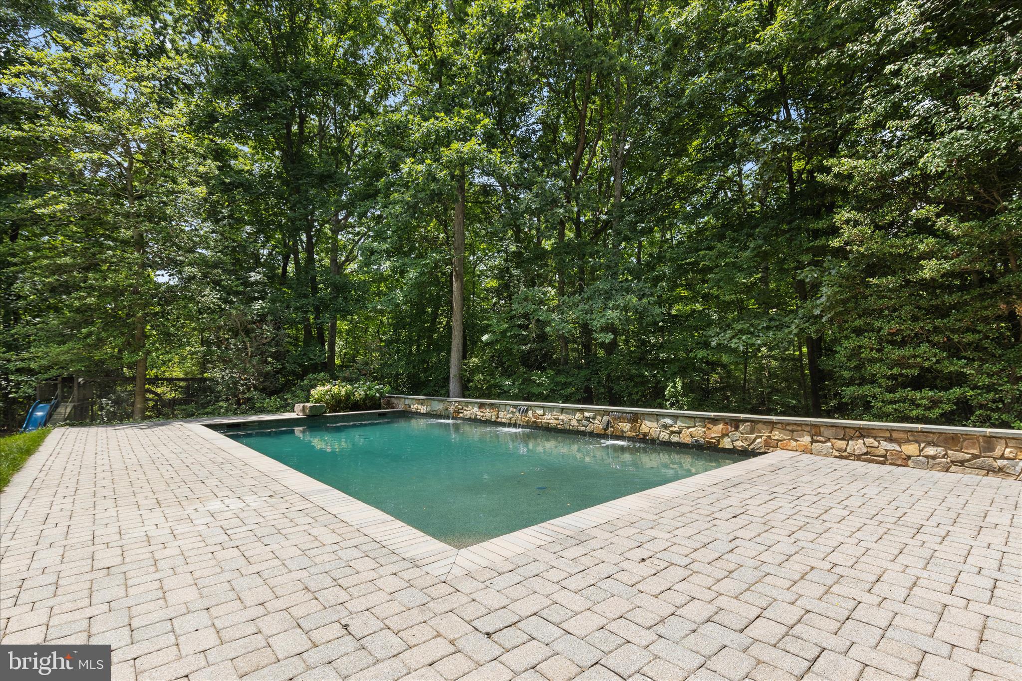 WINDSOR RIDGE - Residential