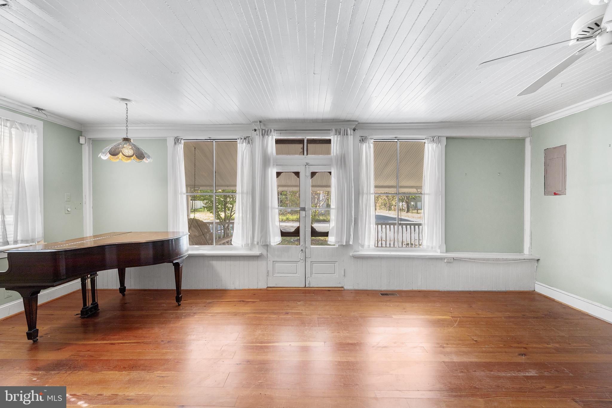 CRUMPTON - Residential