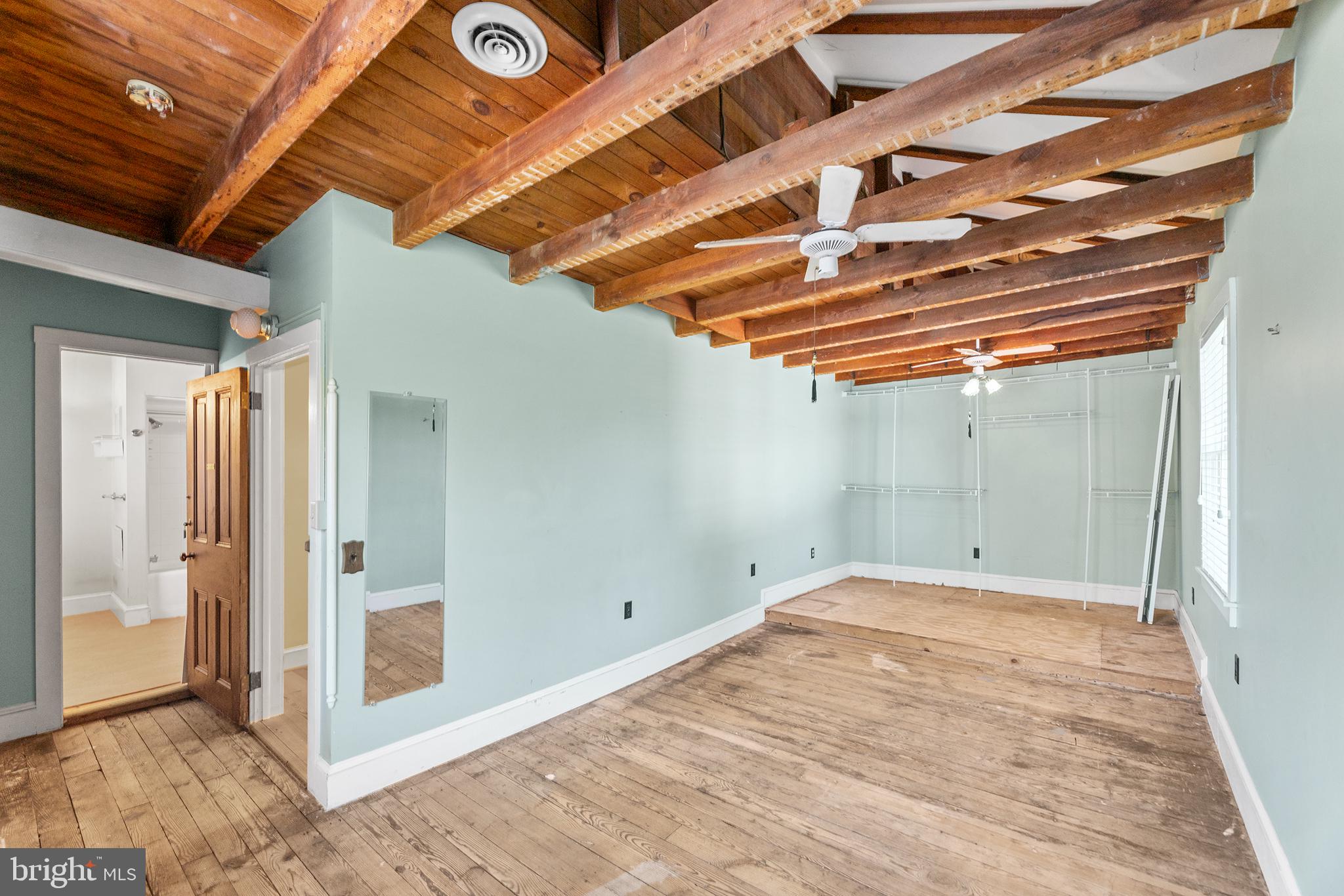 CRUMPTON - Residential