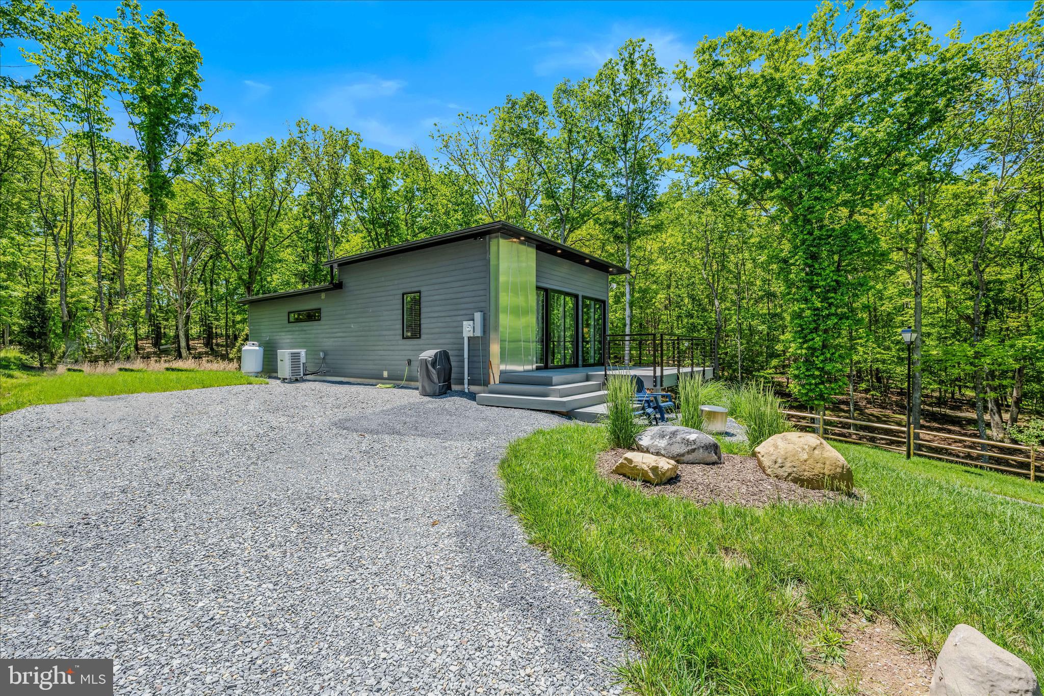 SLEEPY CREEK FARMS - Residential