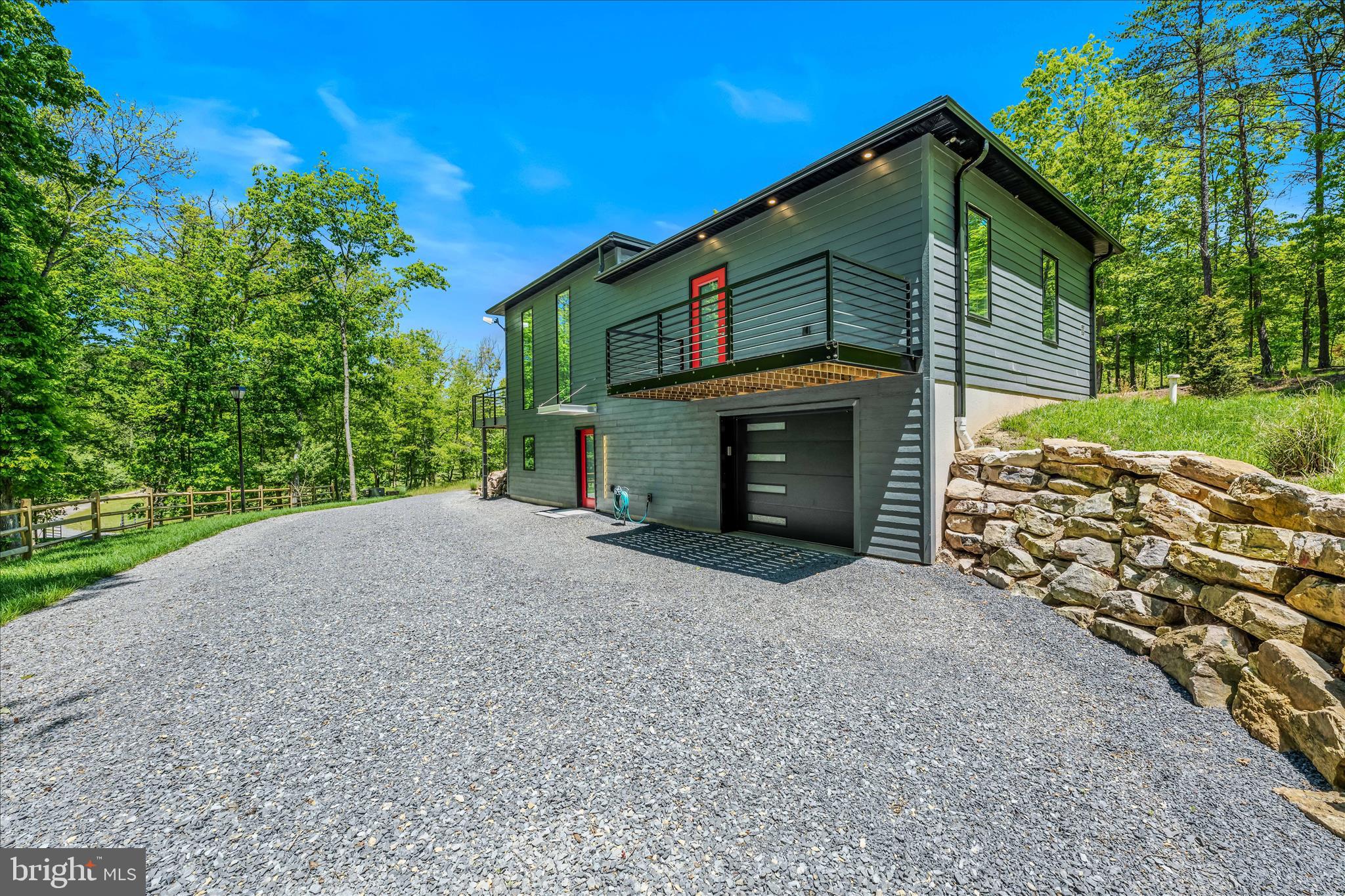 SLEEPY CREEK FARMS - Residential