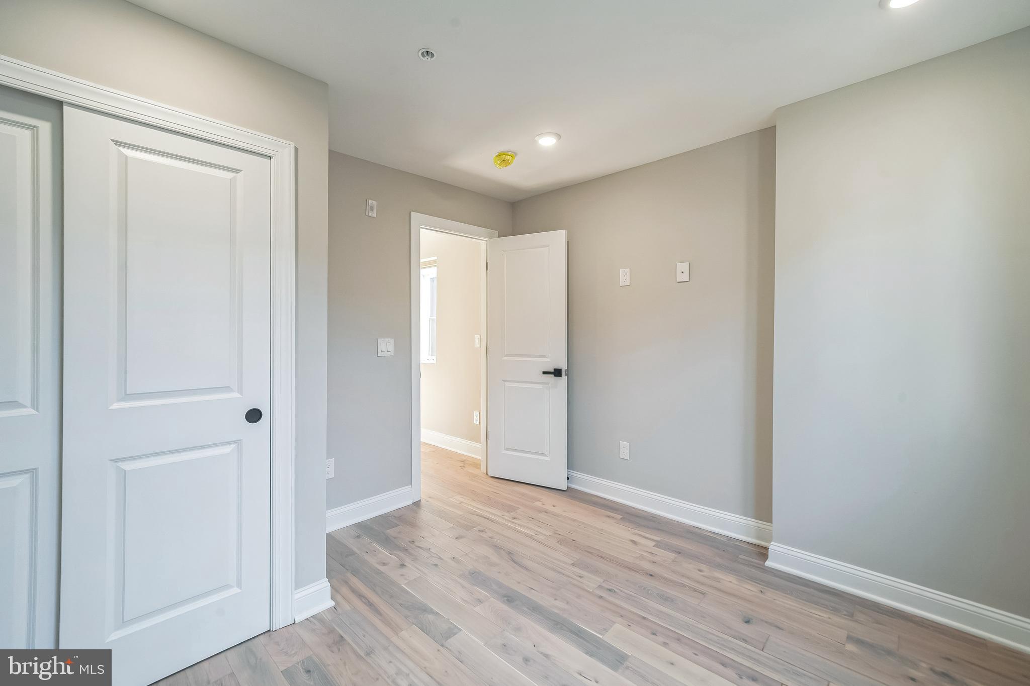 POINT BREEZE - Residential Lease