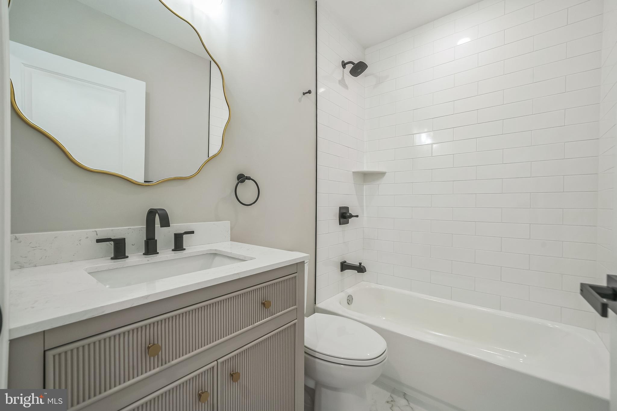 POINT BREEZE - Residential Lease