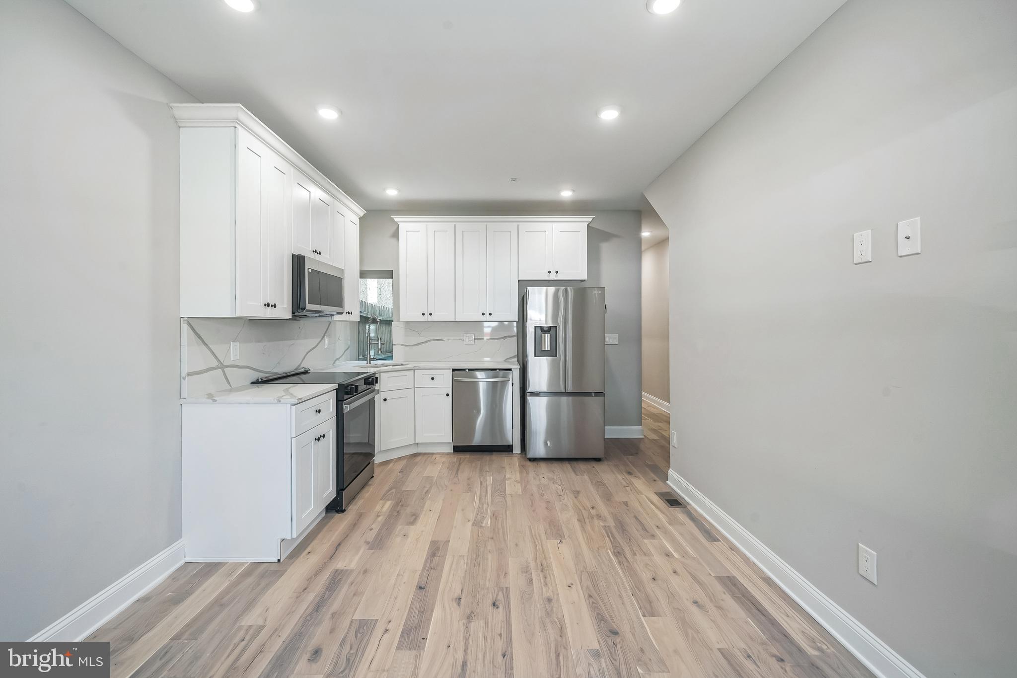 POINT BREEZE - Residential Lease