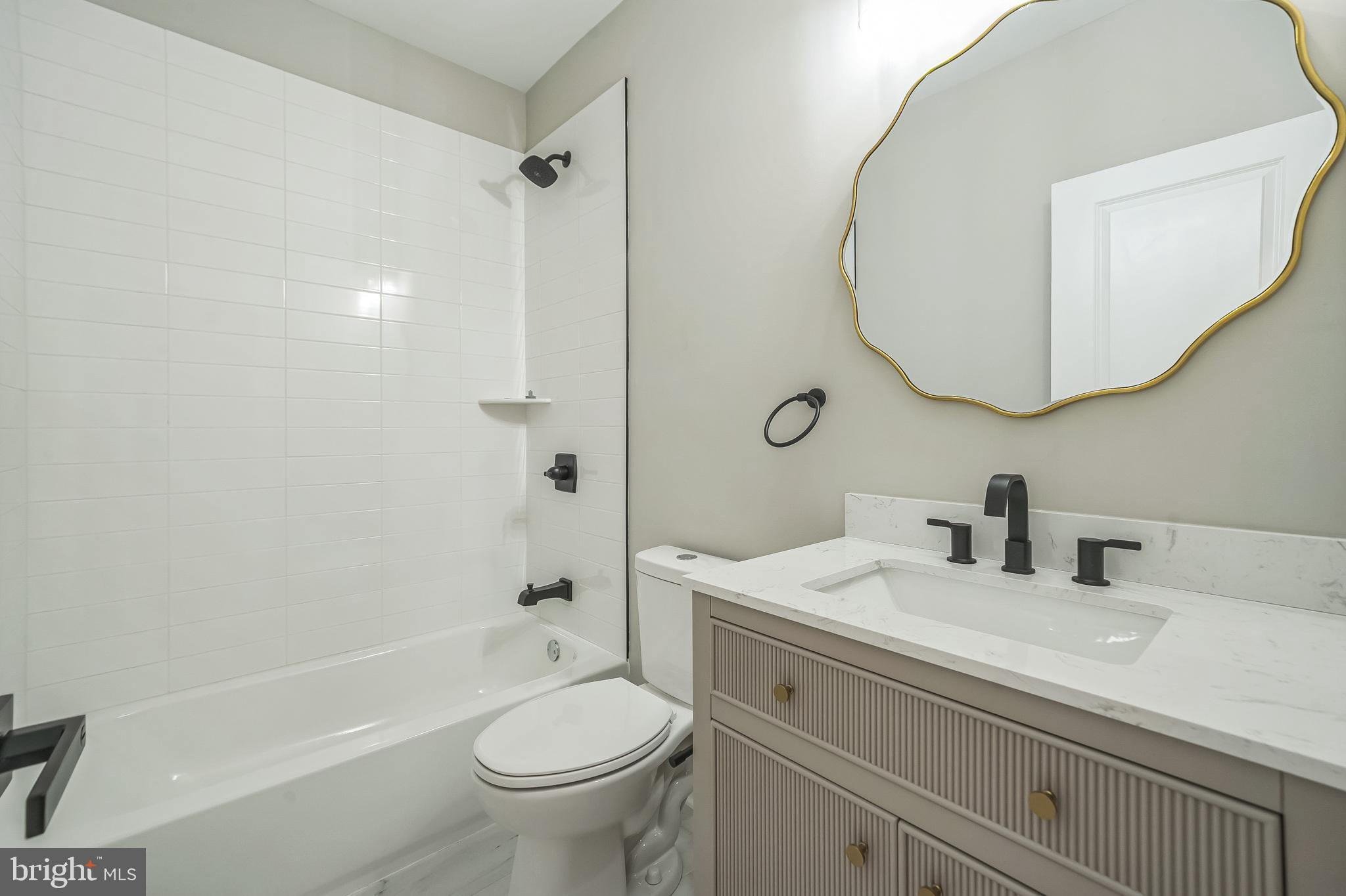 POINT BREEZE - Residential Lease