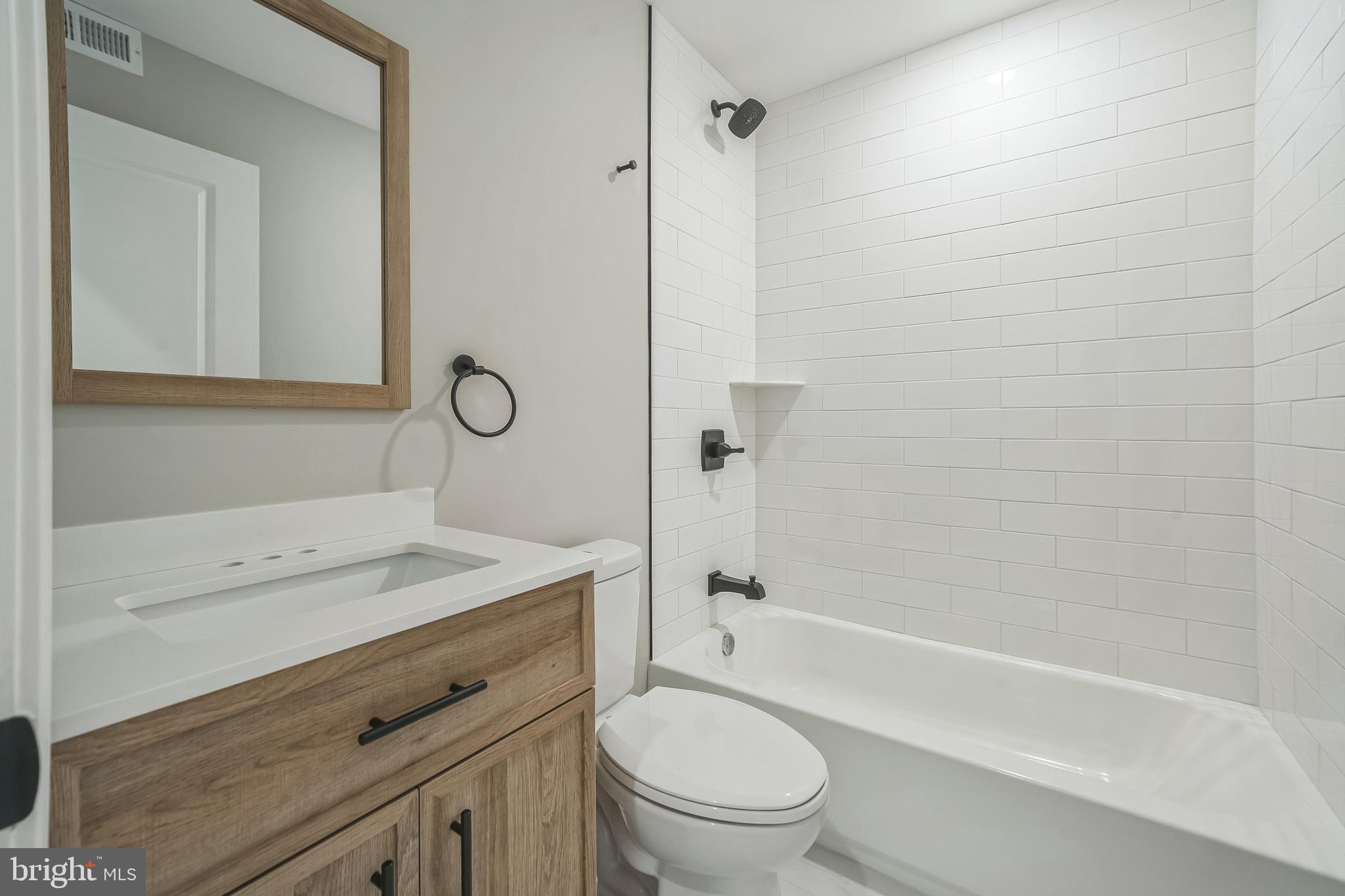 POINT BREEZE - Residential Lease