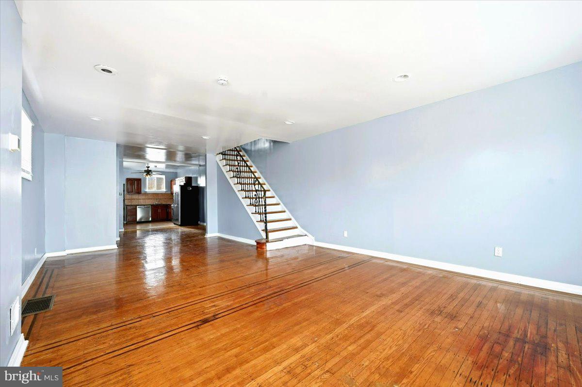 MAYFAIR - Residential