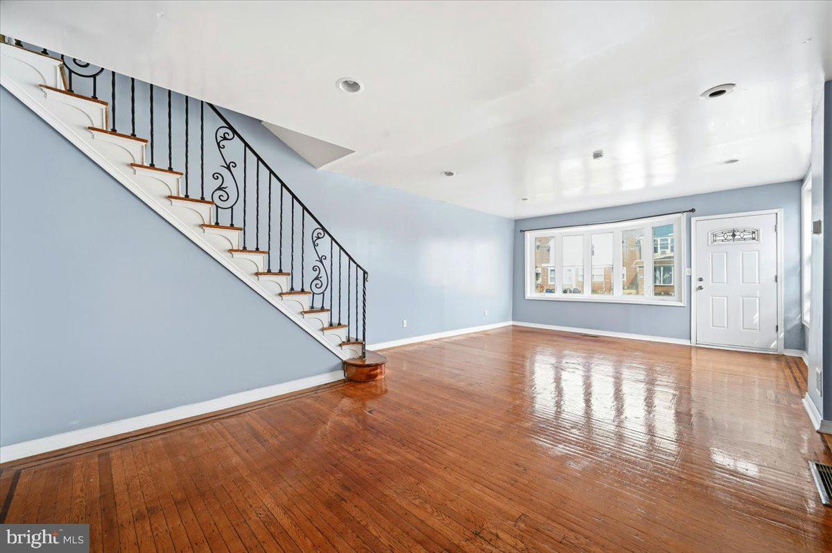 MAYFAIR - Residential