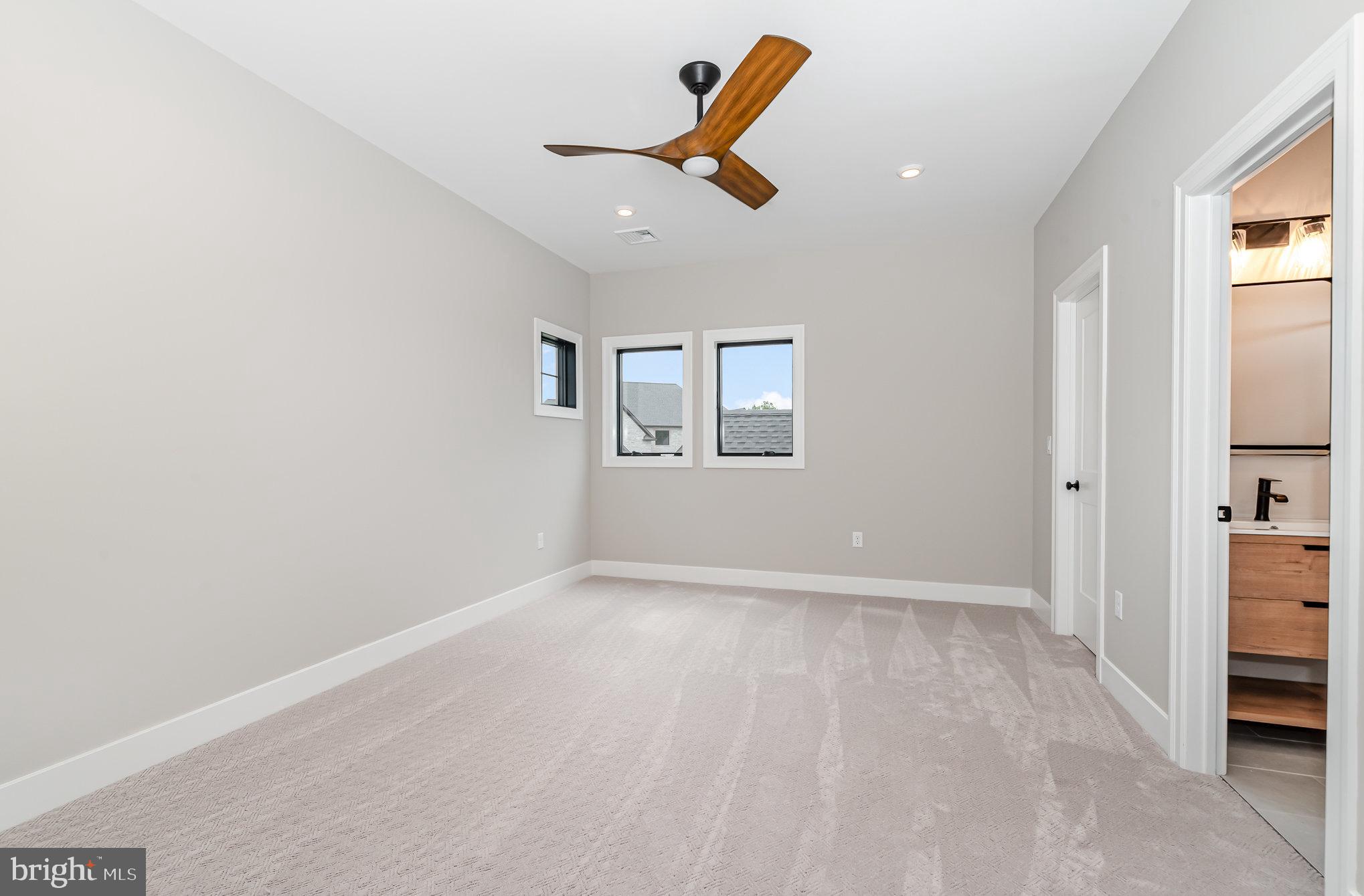 GLENDALE ESTATES - Residential