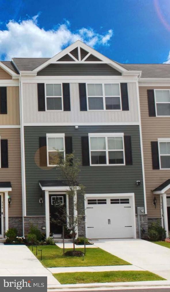 MEADE'S CROSSING - Residential