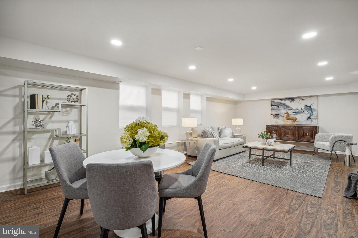 FOREST HILLS - Residential