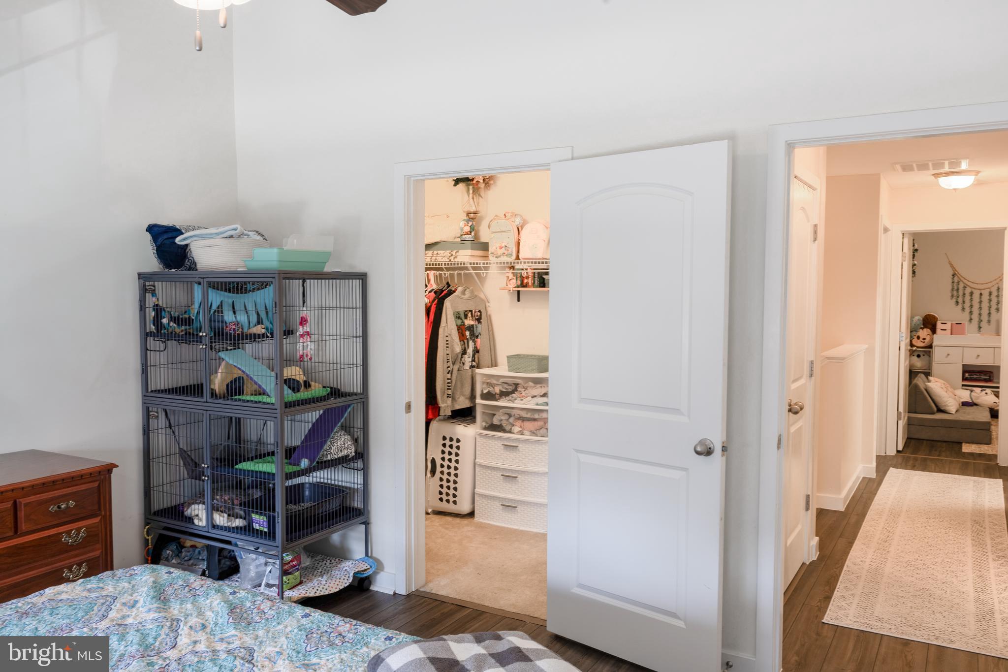 BROOKFIELD - Residential