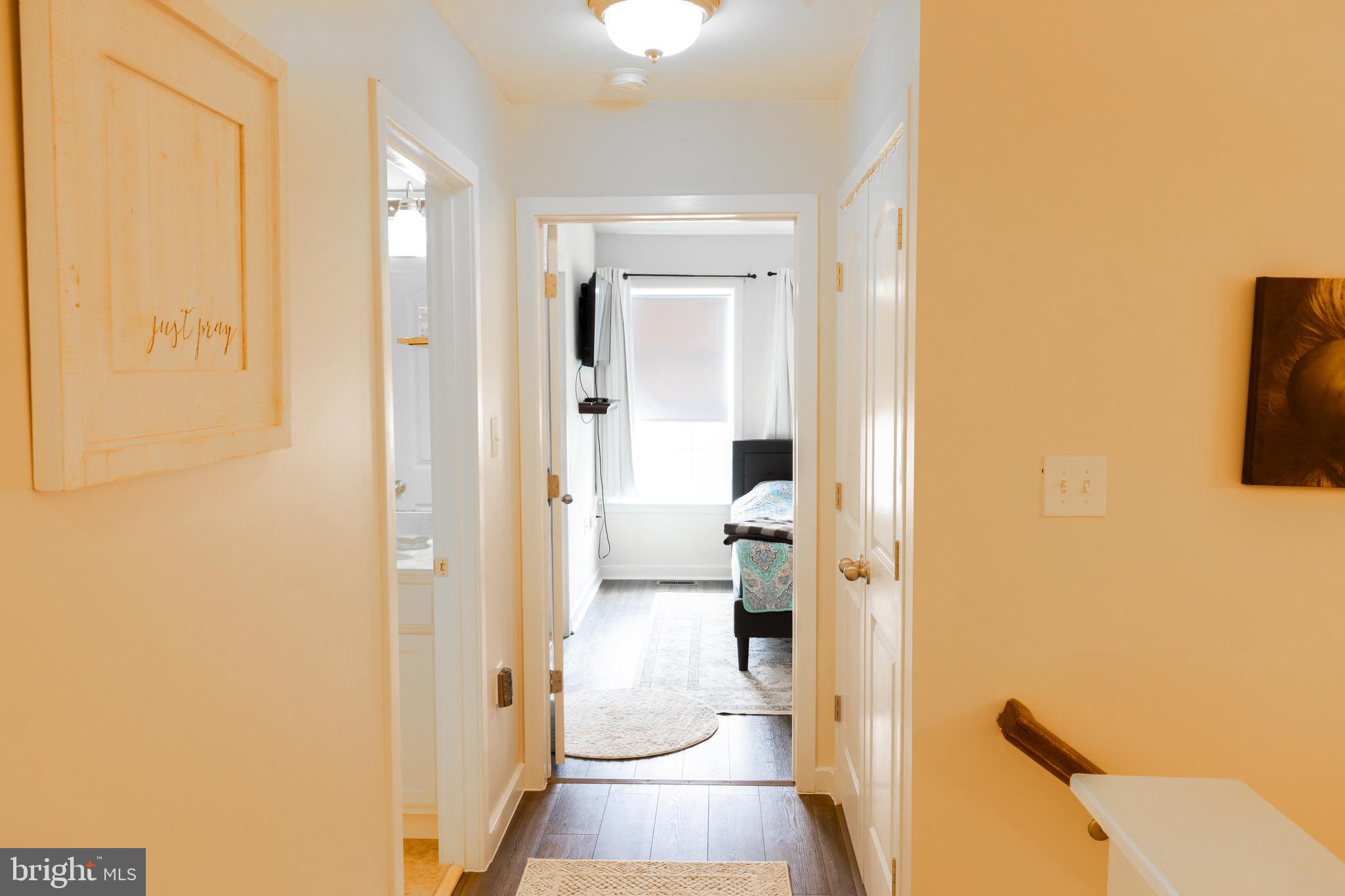 BROOKFIELD - Residential