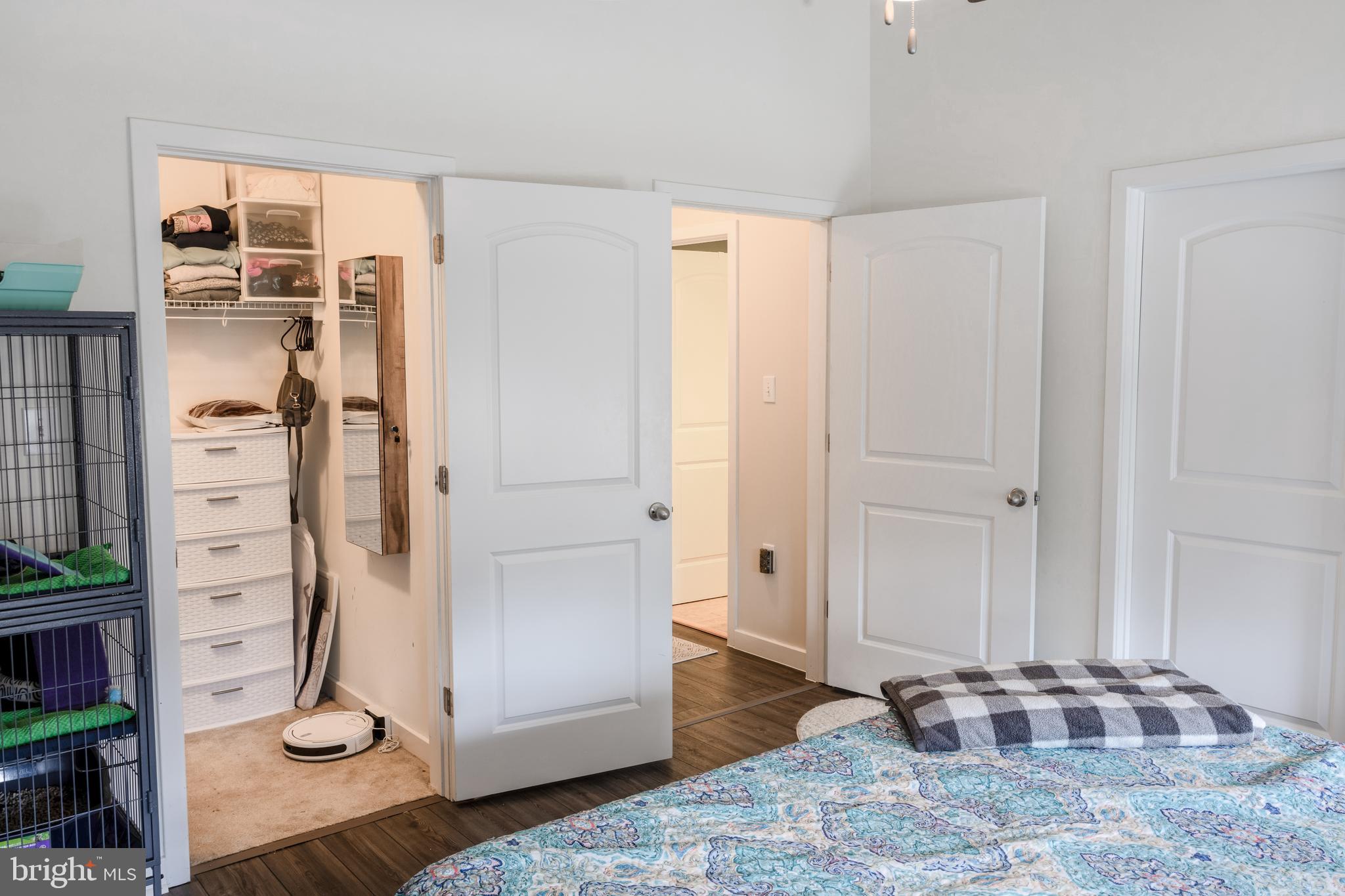BROOKFIELD - Residential