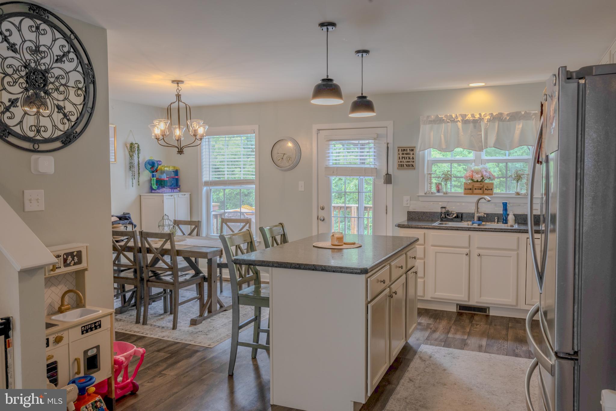 BROOKFIELD - Residential
