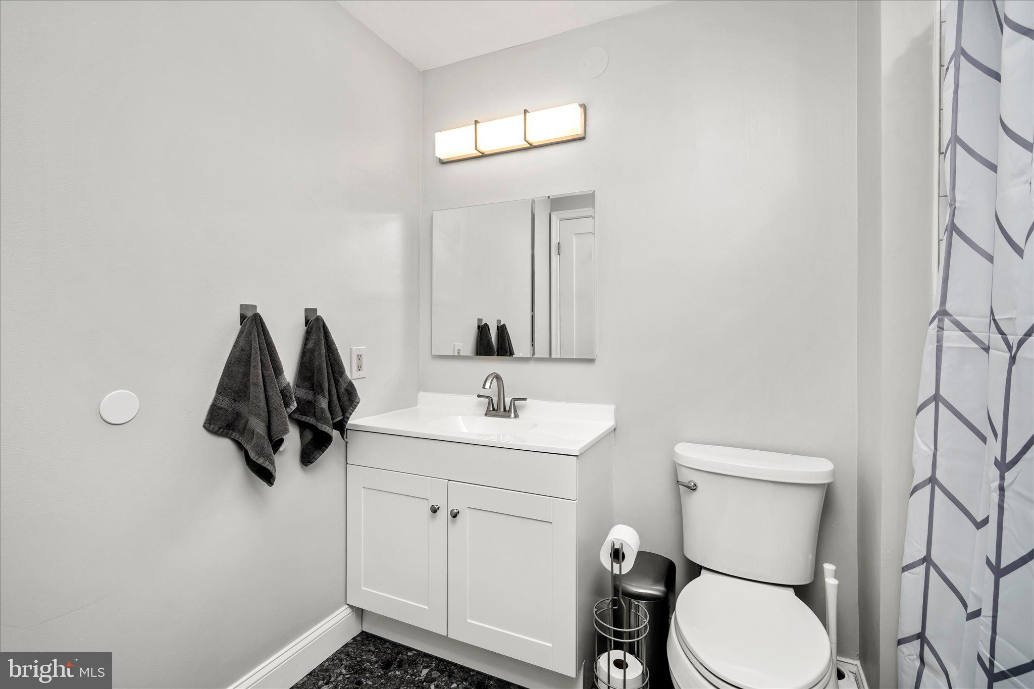 SOCIETY PL - Residential