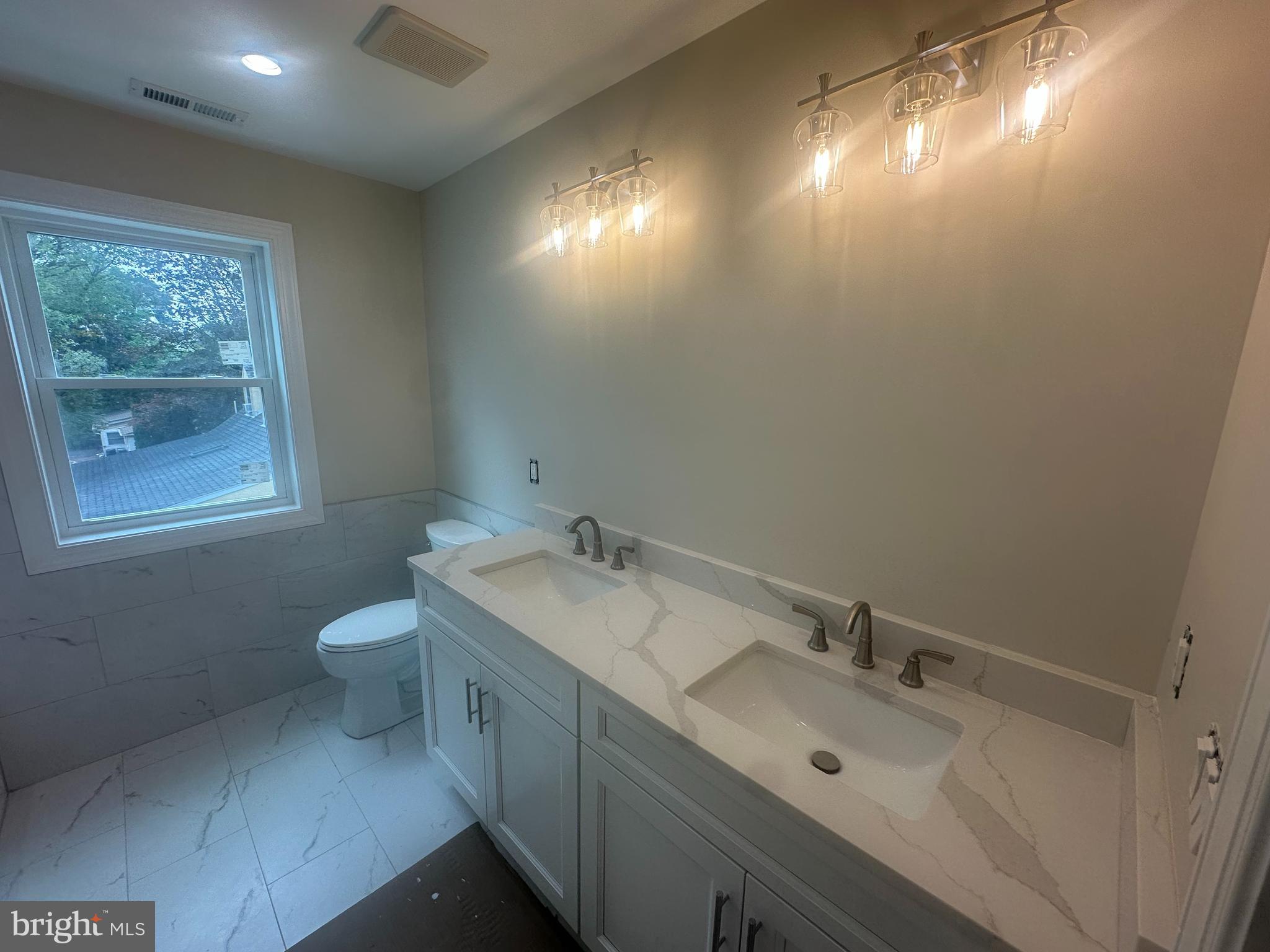 UPPER SOUTHAMPTON - Residential