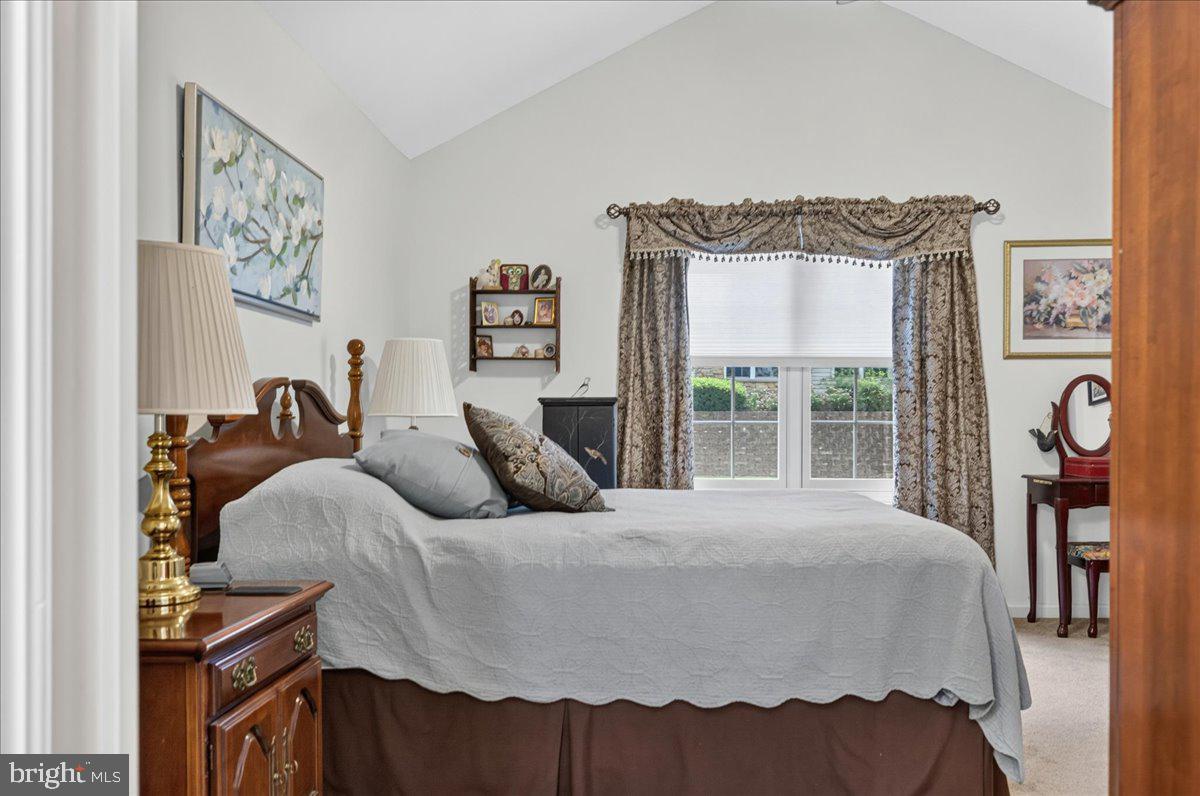 LIONSGATE - Residential