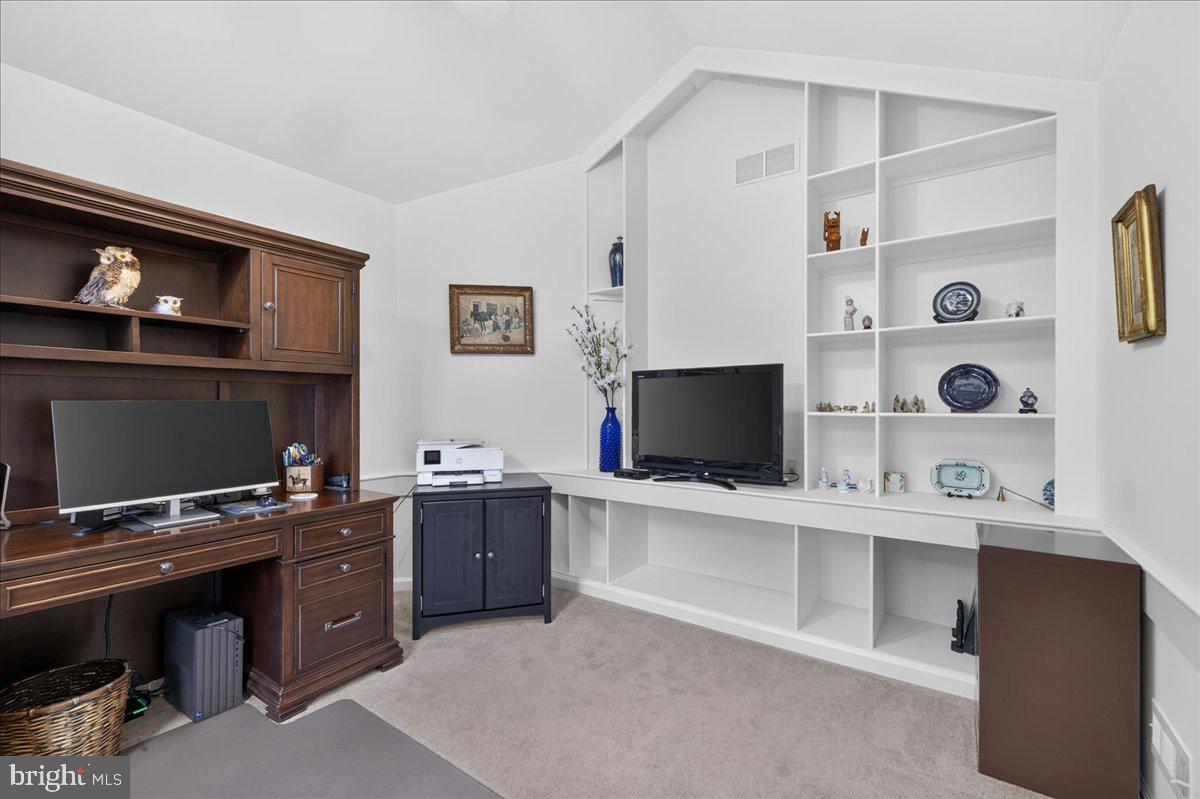 LIONSGATE - Residential