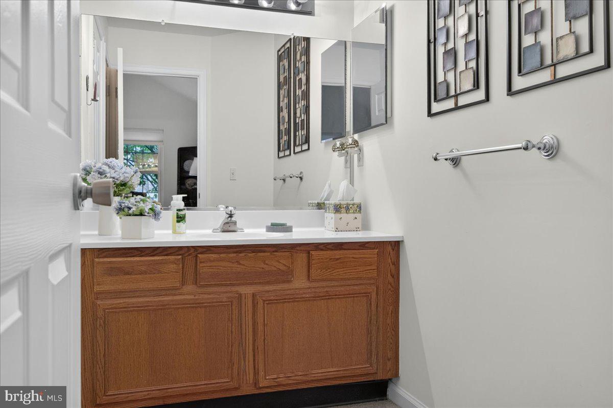 LIONSGATE - Residential