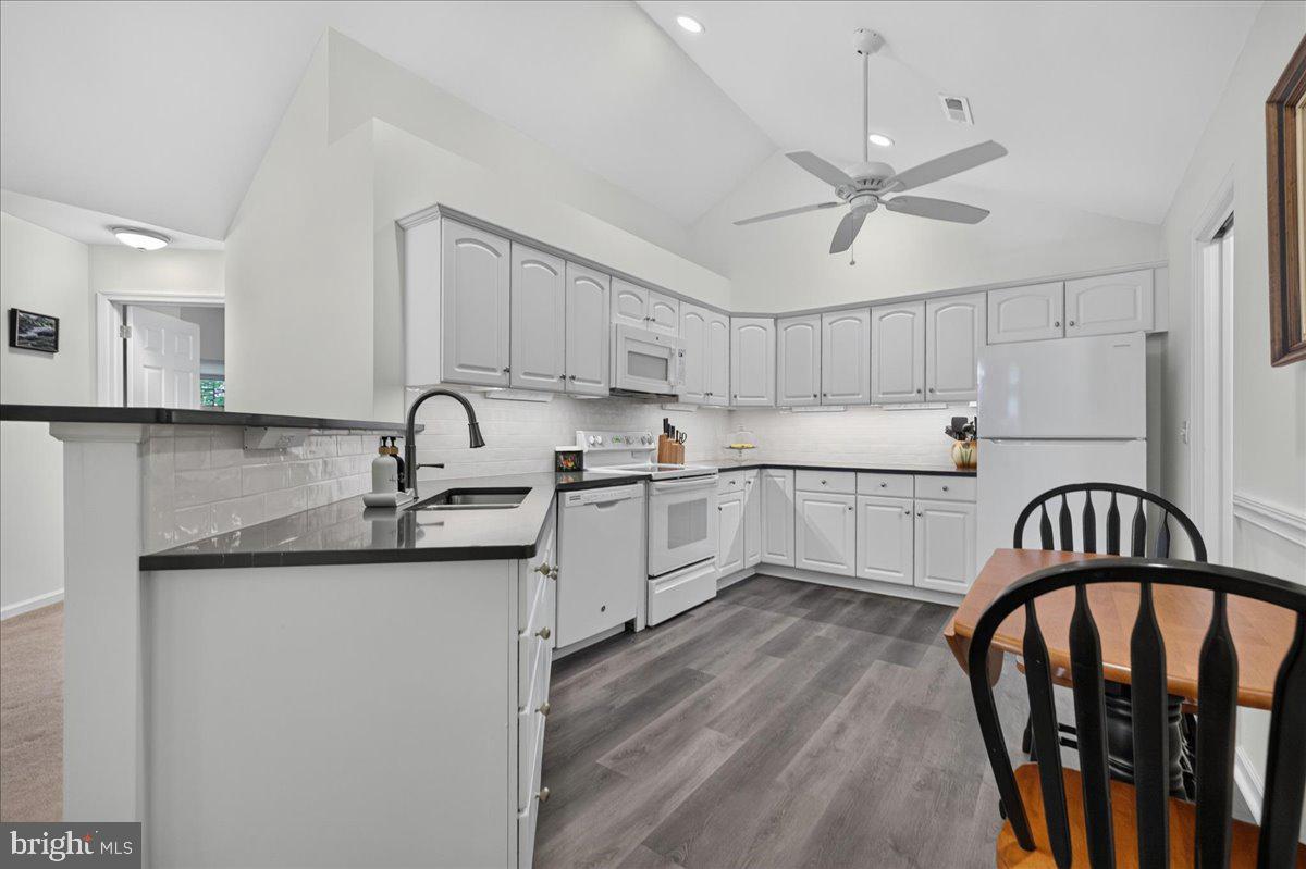 LIONSGATE - Residential