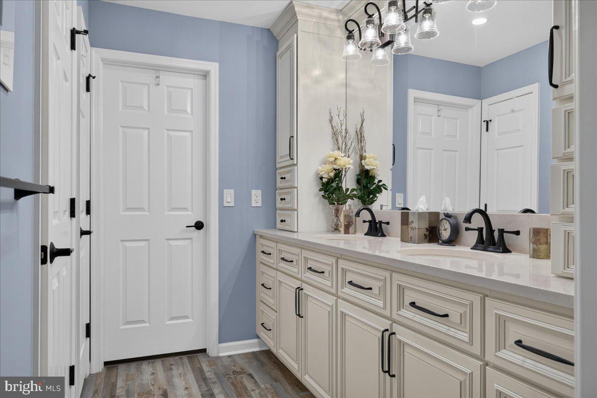 LIONSGATE - Residential