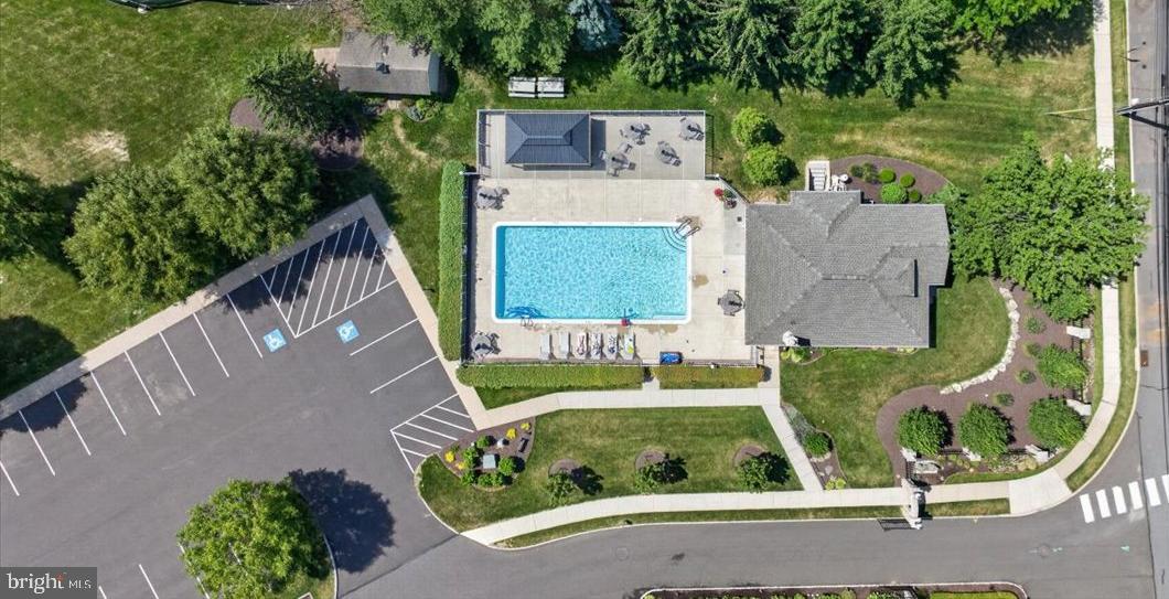 LIONSGATE - Residential