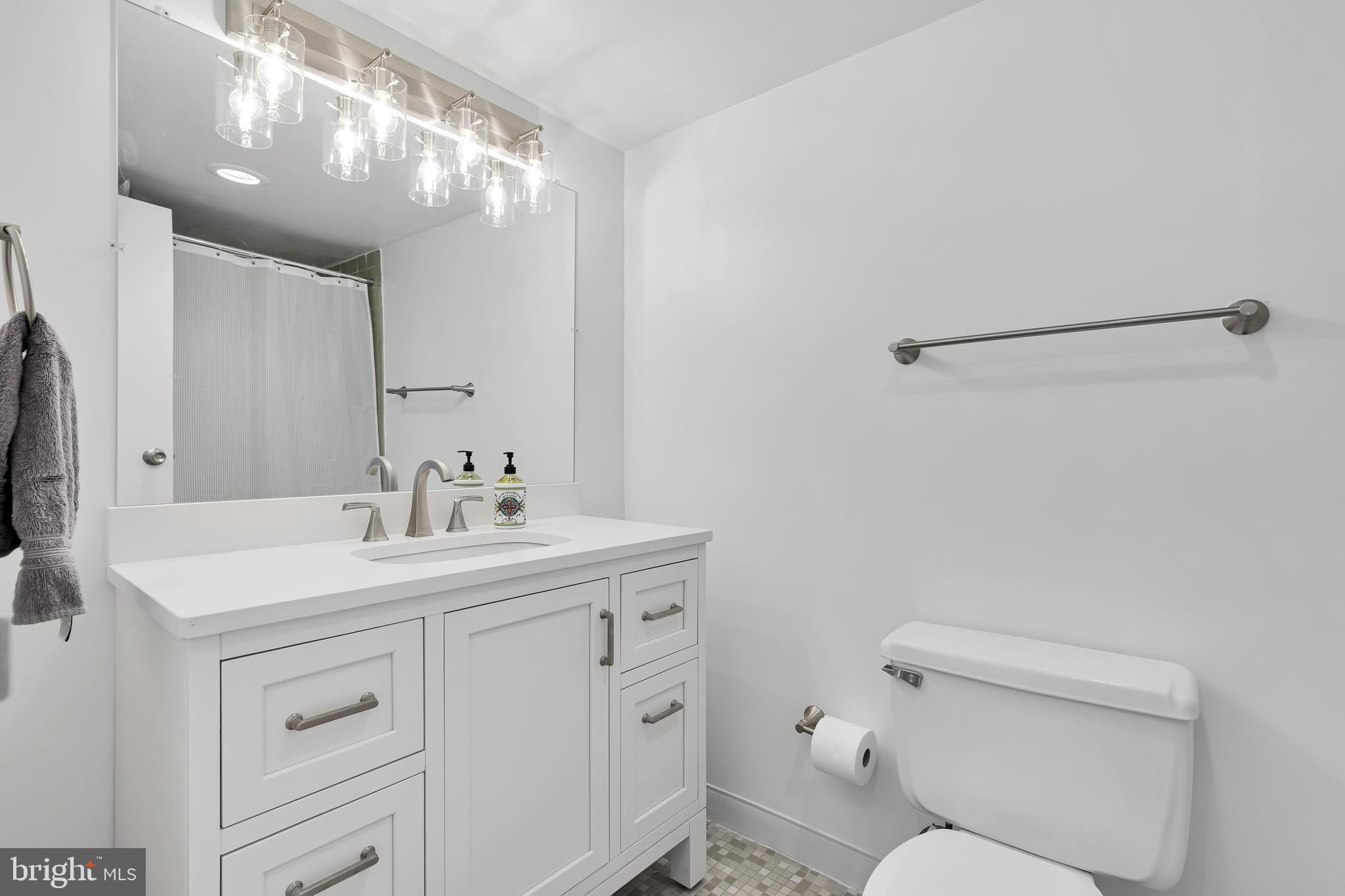 ROCKVILLE - Residential