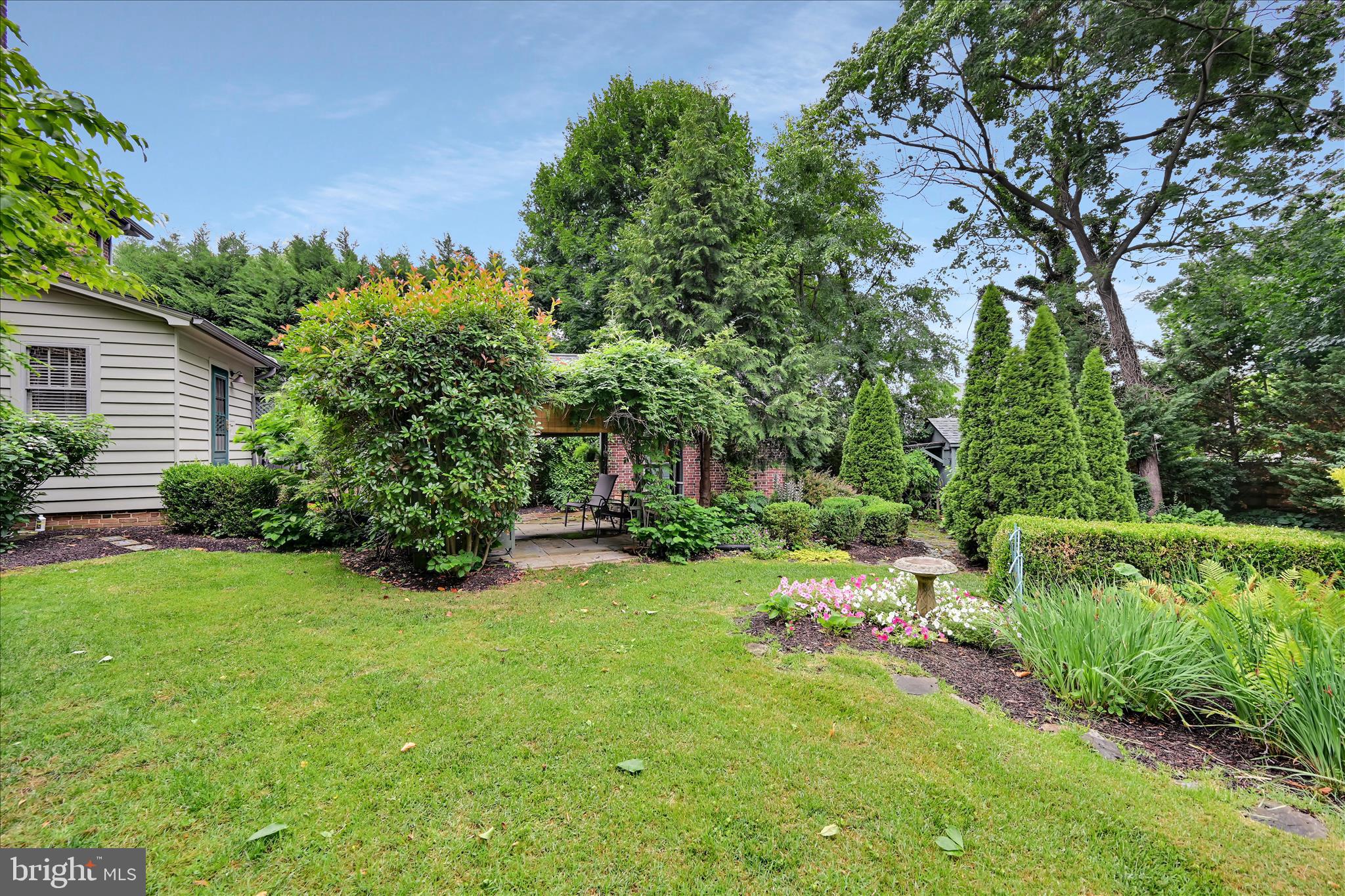 NEW HOLLAND BOROUGH - Residential