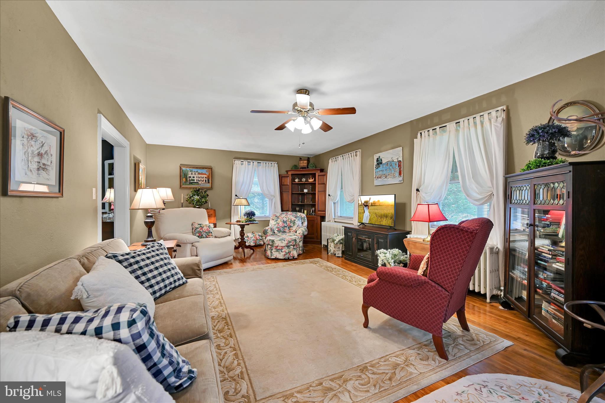 NEW HOLLAND BOROUGH - Residential