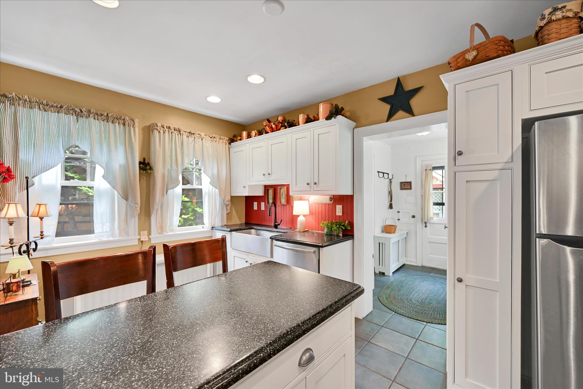 NEW HOLLAND BOROUGH - Residential