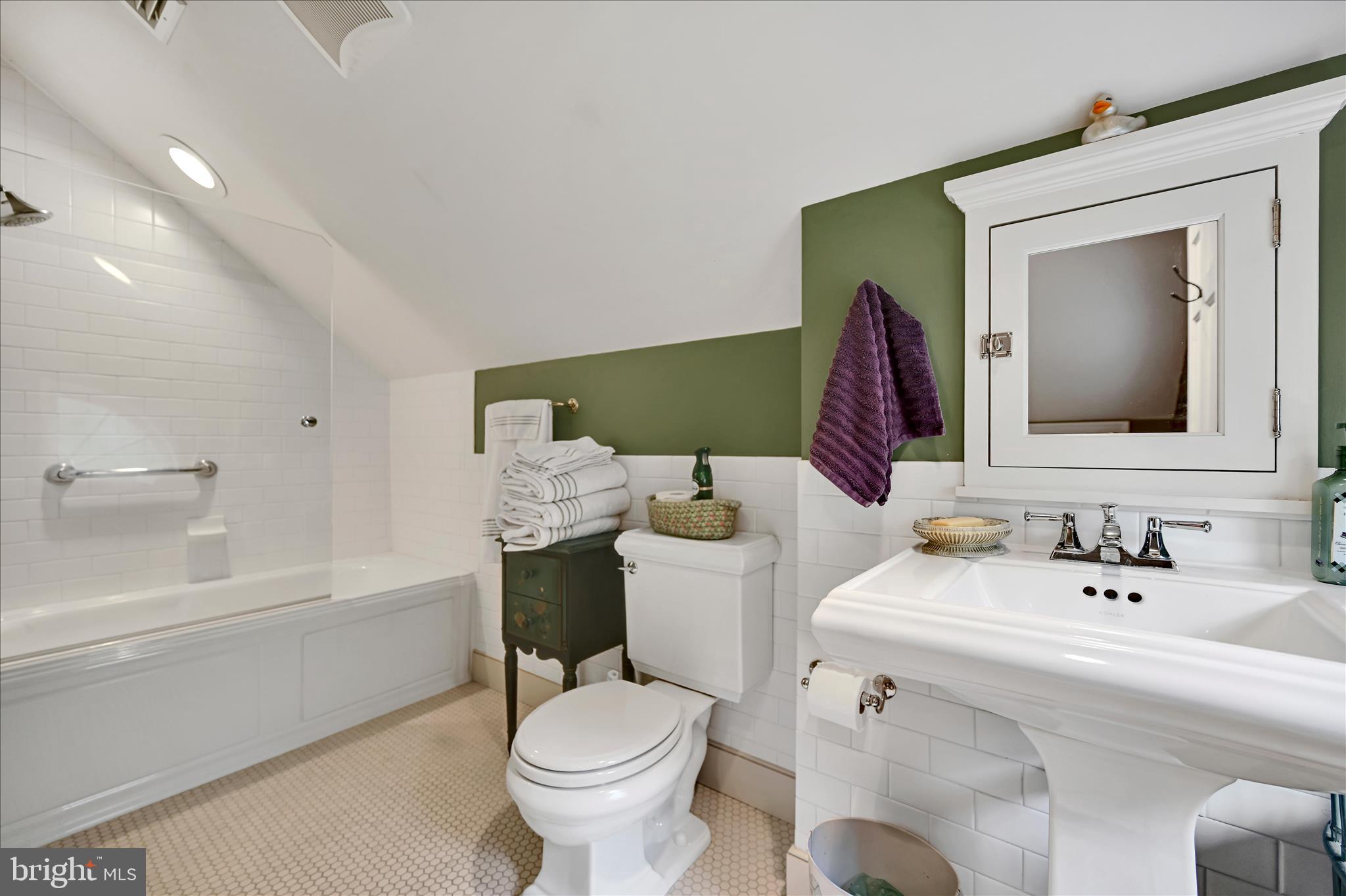 NEW HOLLAND BOROUGH - Residential