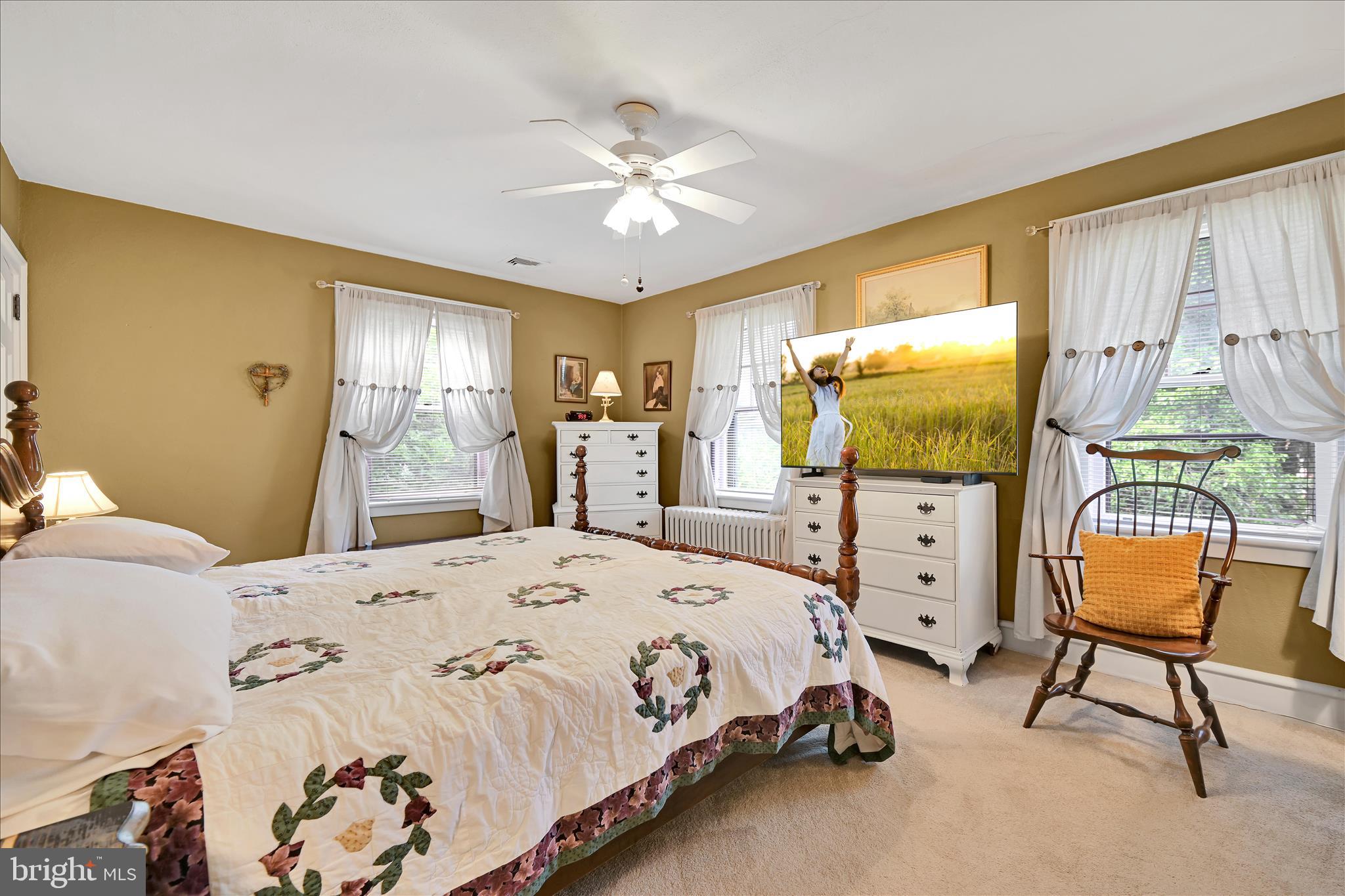 NEW HOLLAND BOROUGH - Residential