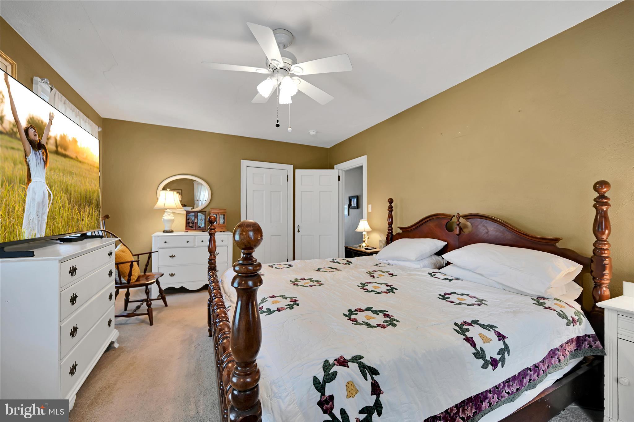 NEW HOLLAND BOROUGH - Residential