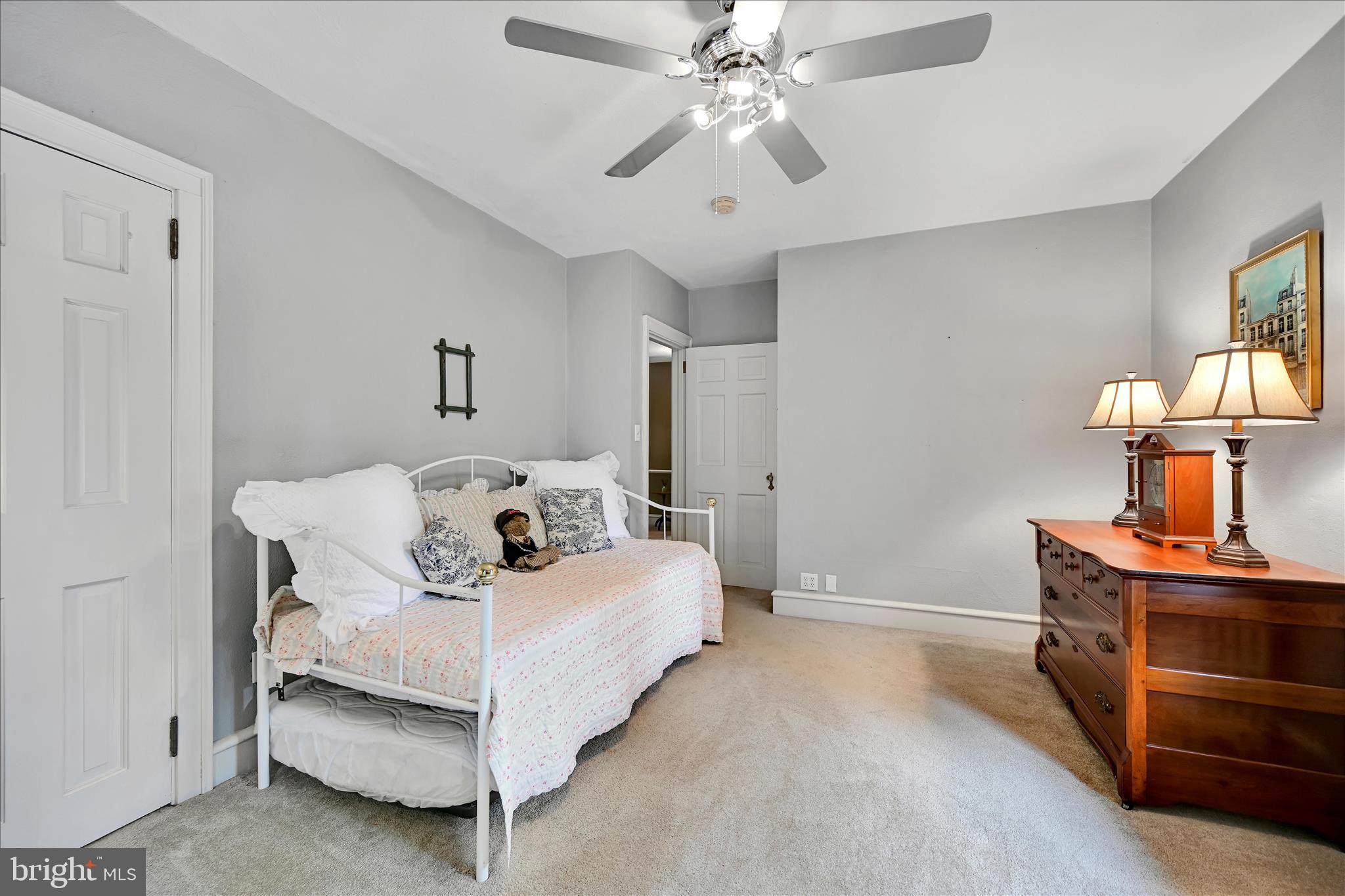 NEW HOLLAND BOROUGH - Residential