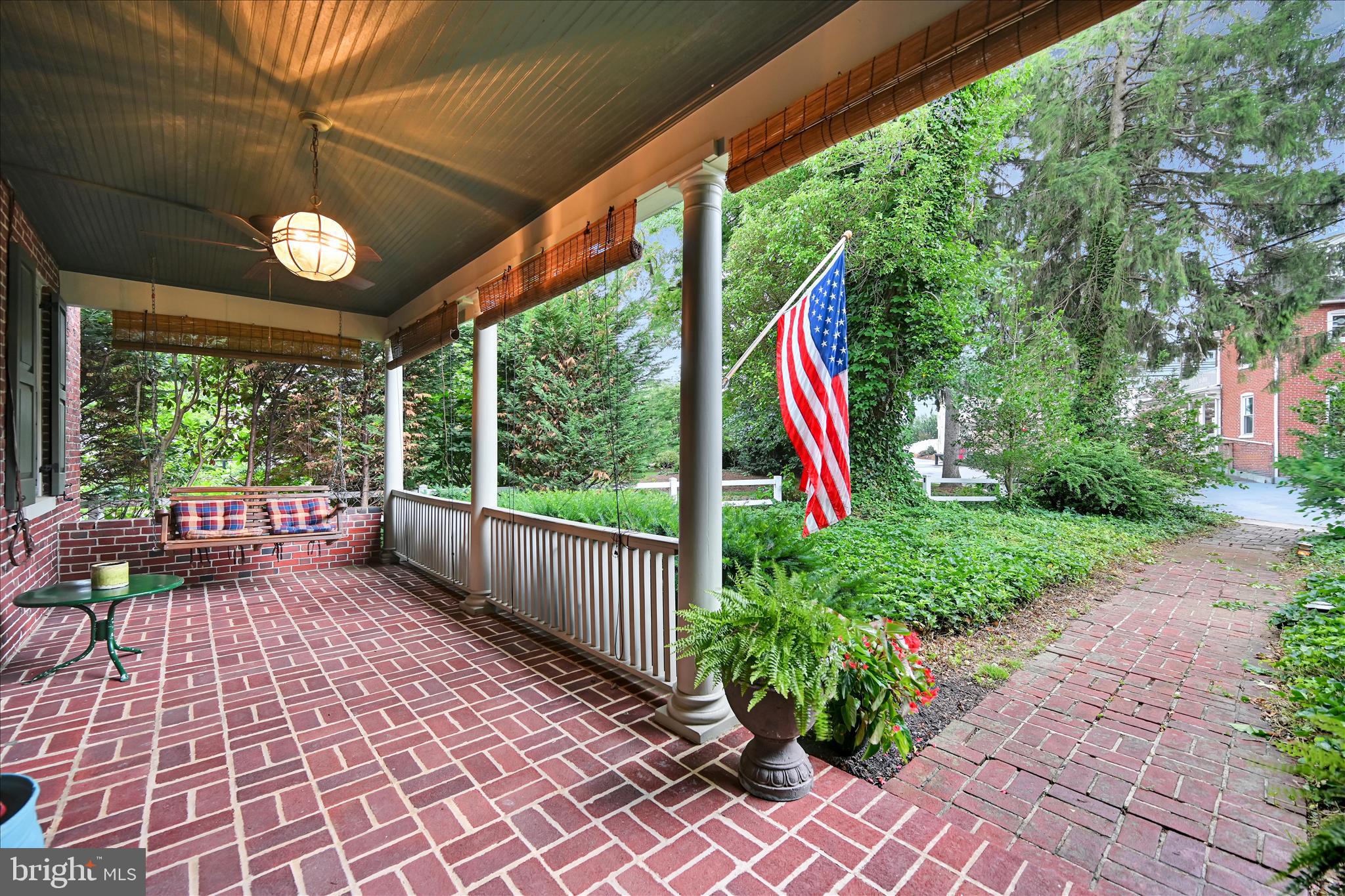 NEW HOLLAND BOROUGH - Residential