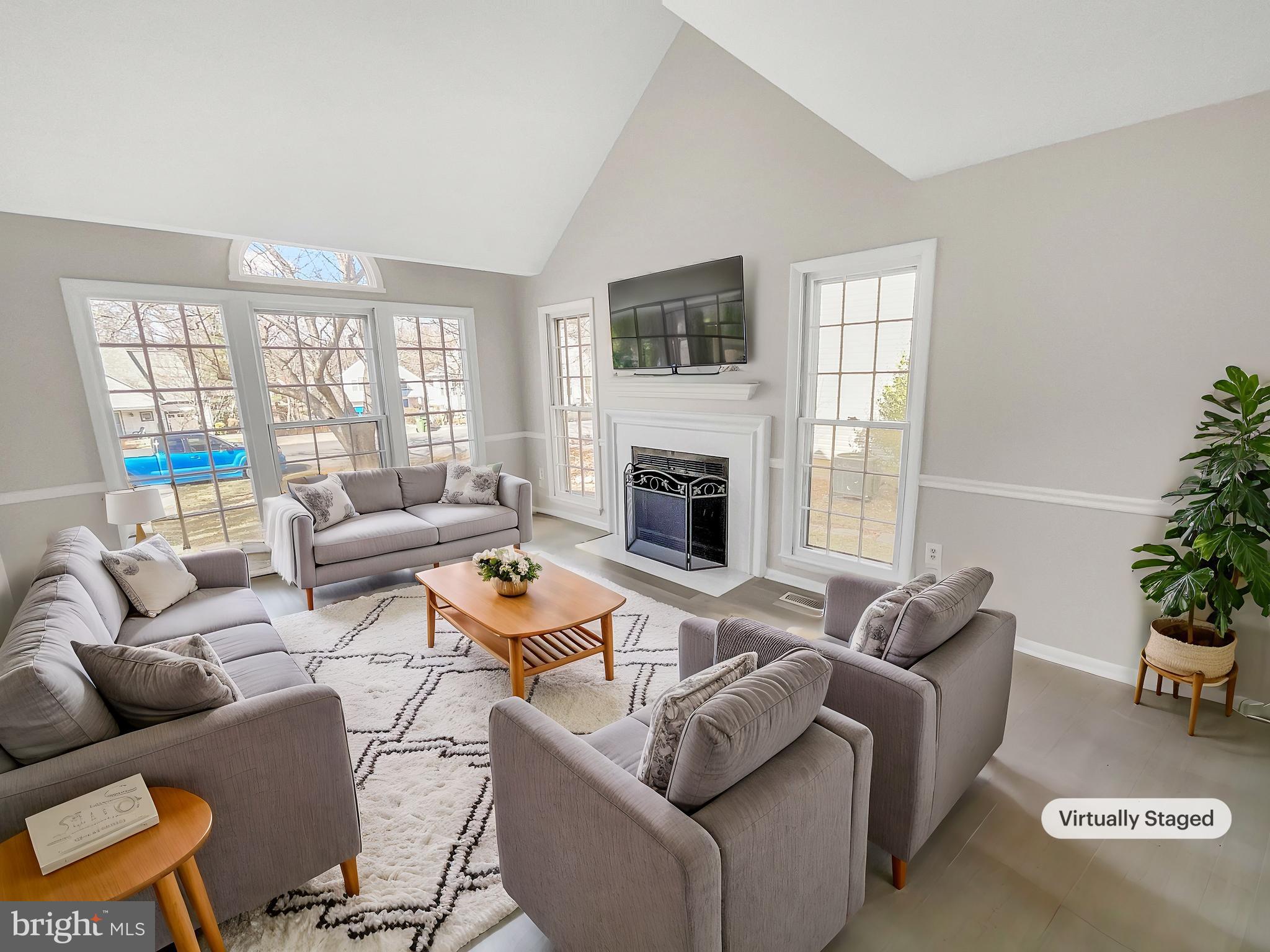 LAKE RIDGE - Residential