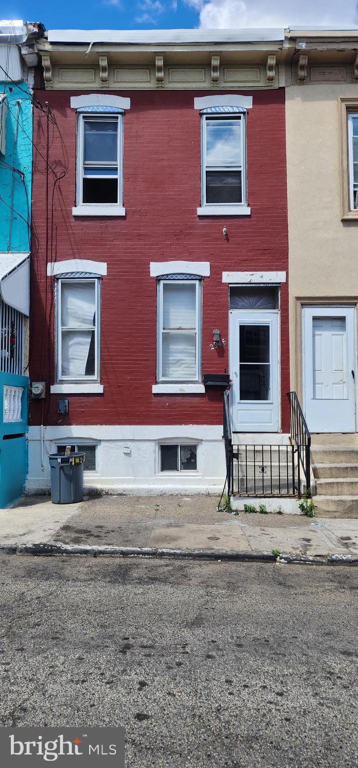 KENSINGTON - Residential