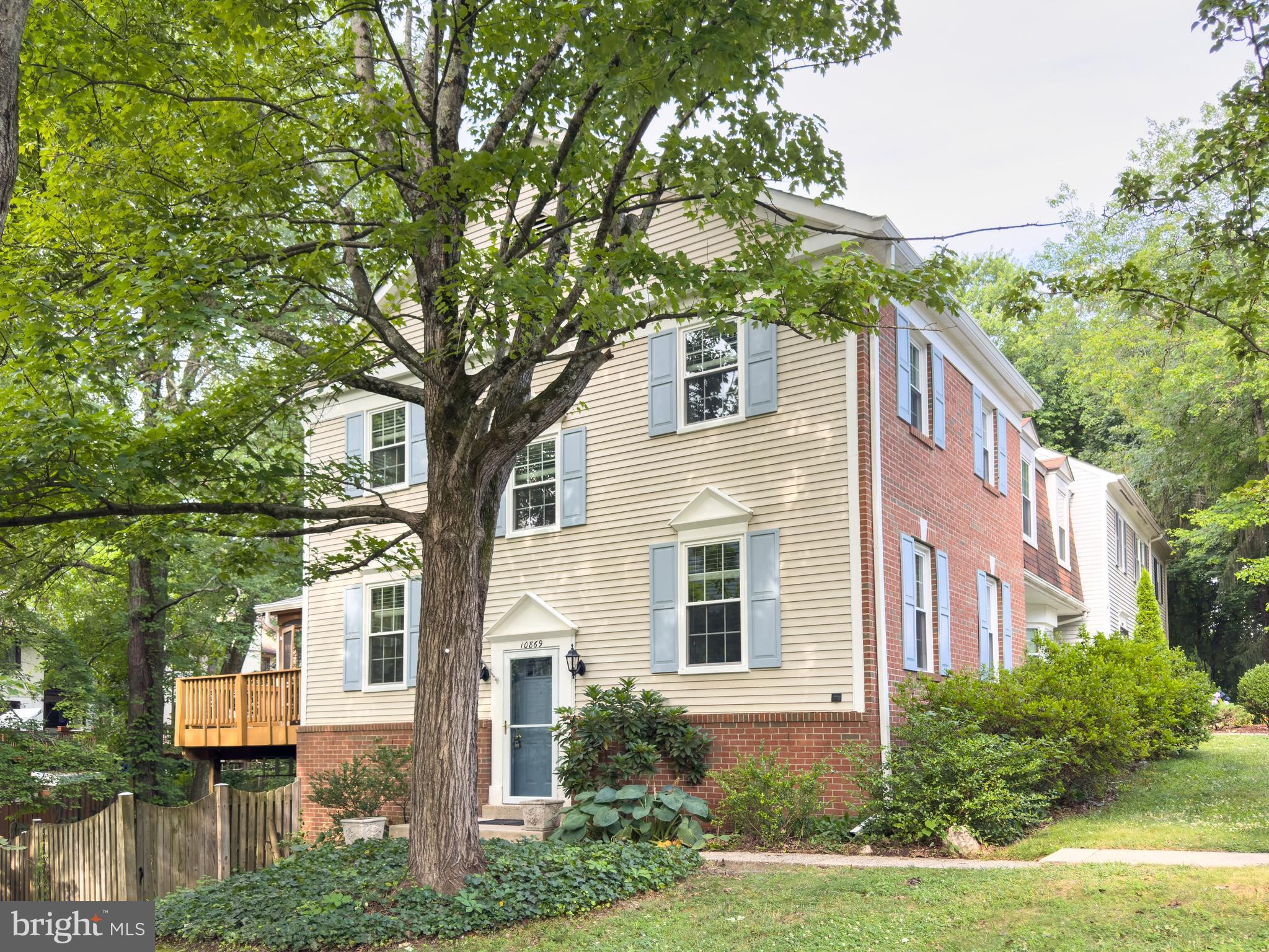 BURKE CENTRE - Residential