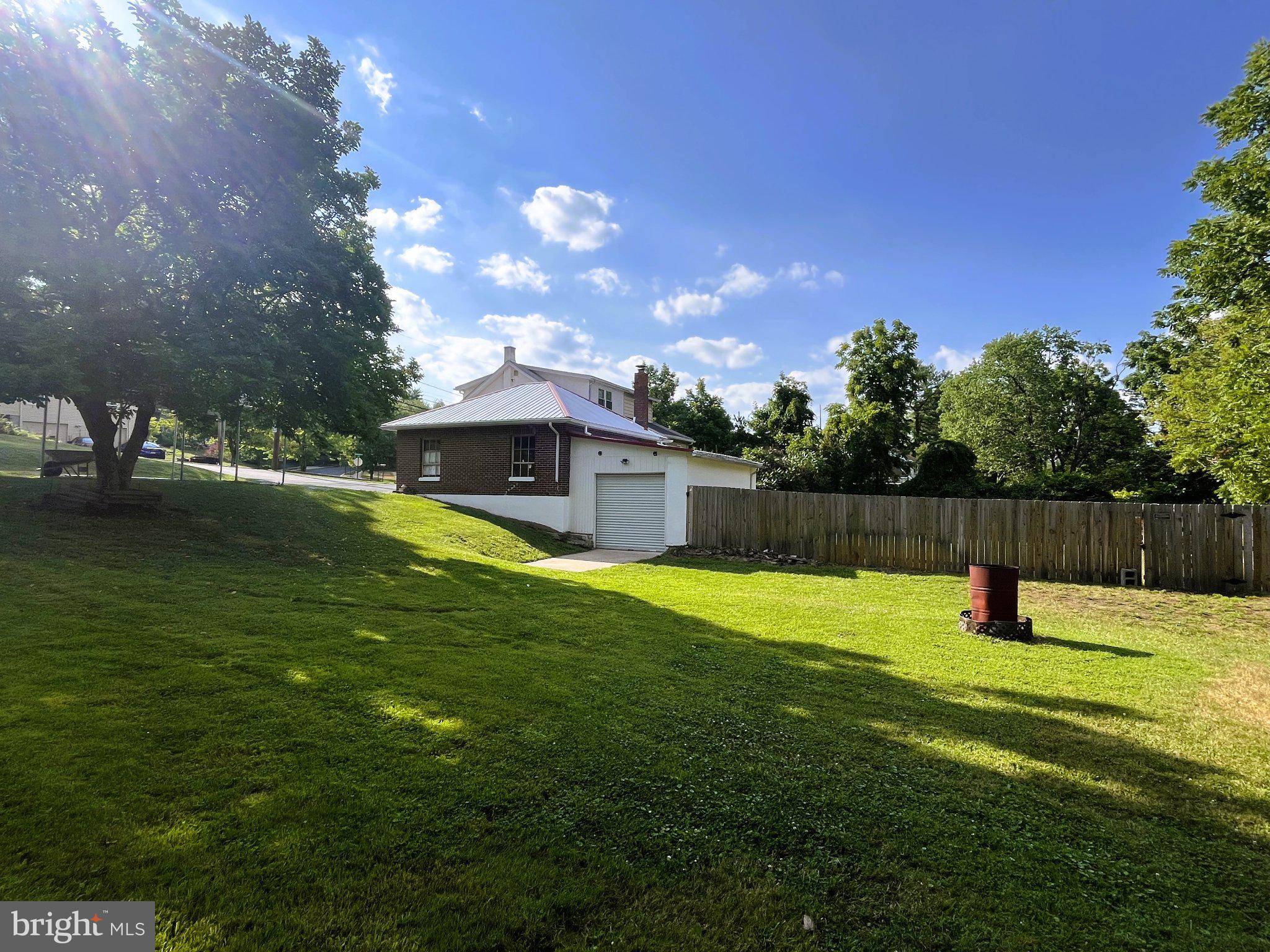 EMMAUS - Residential