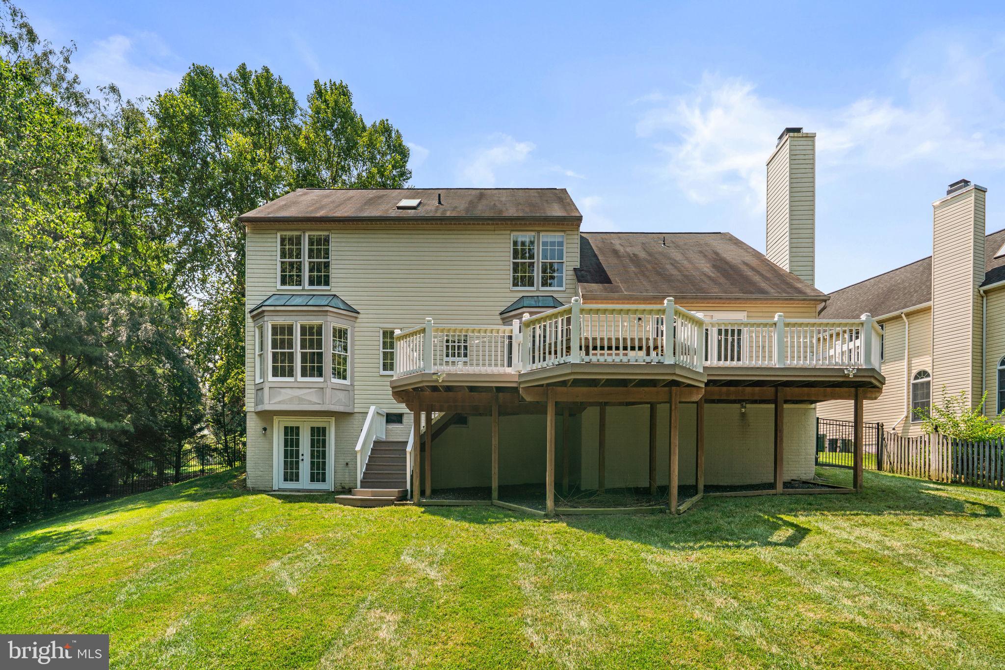 AUTUMN MANOR - Residential