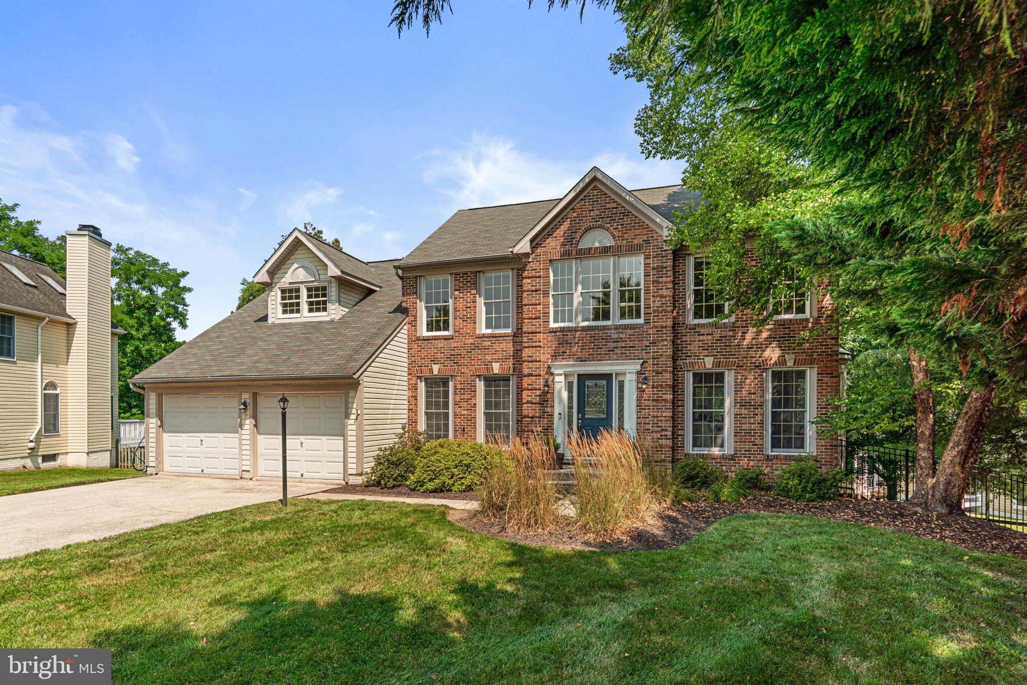 AUTUMN MANOR - Residential