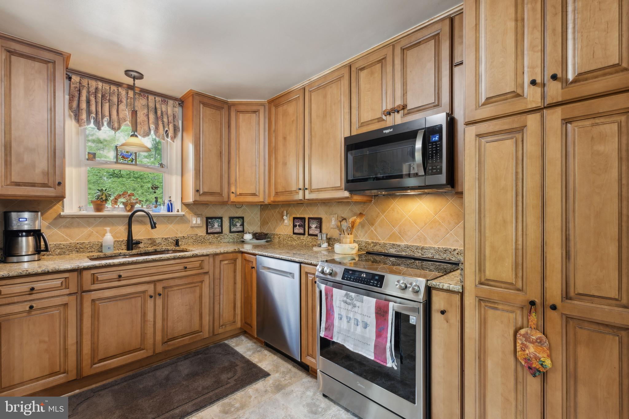 BROOKWOOD ESTATES - Residential
